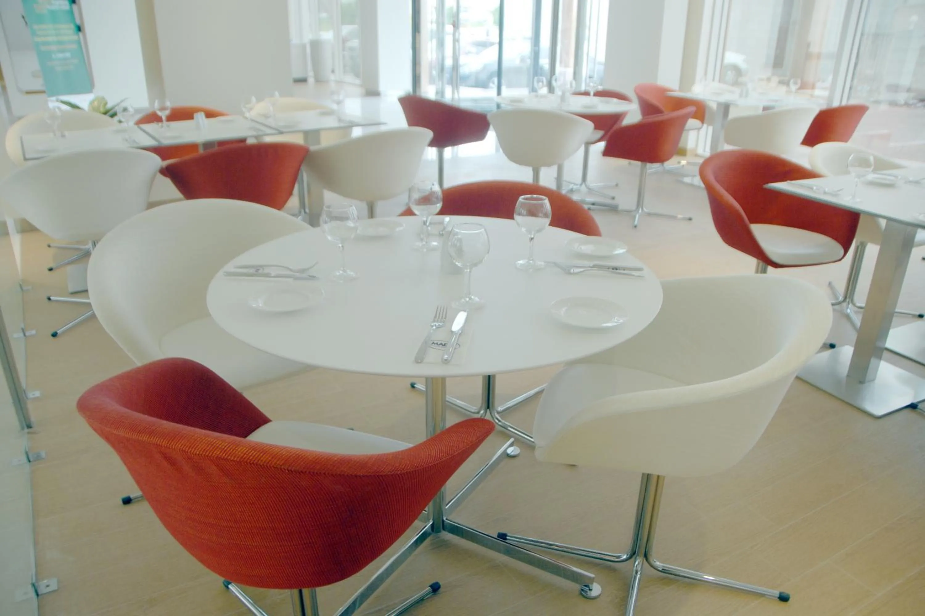 Restaurant/places to eat in Ibis Yanbu