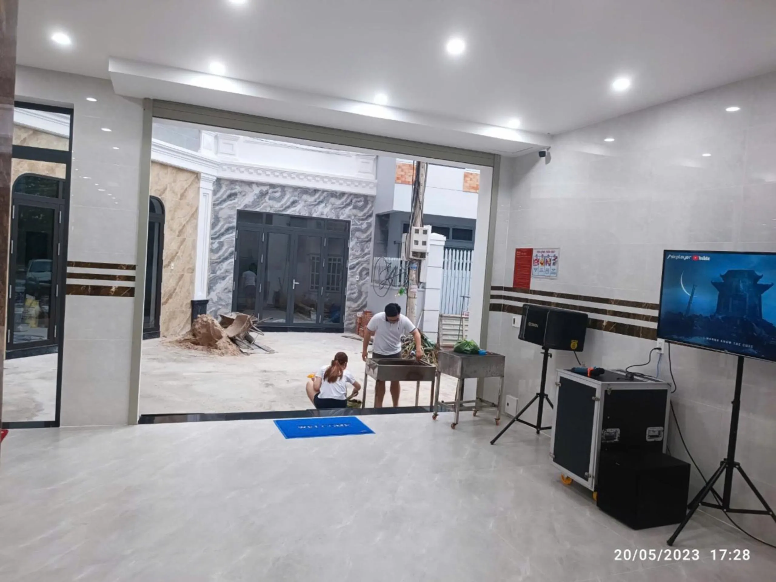 TV and multimedia in 126 Vung Tau Pool Villa Back Beach From 4 To 12 Rooms Options