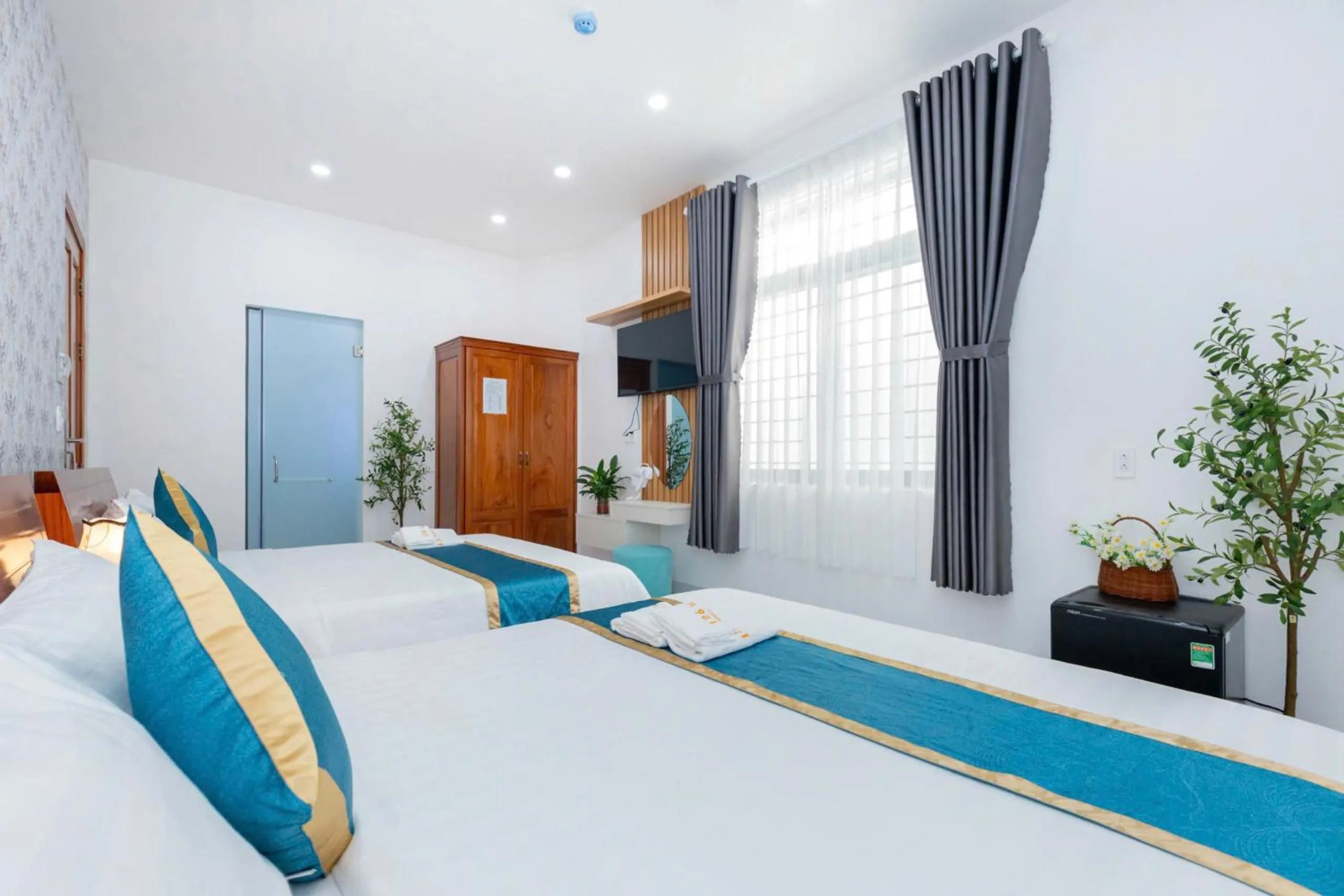 Bed in 126 Vung Tau Pool Villa Back Beach From 4 To 12 Rooms Options