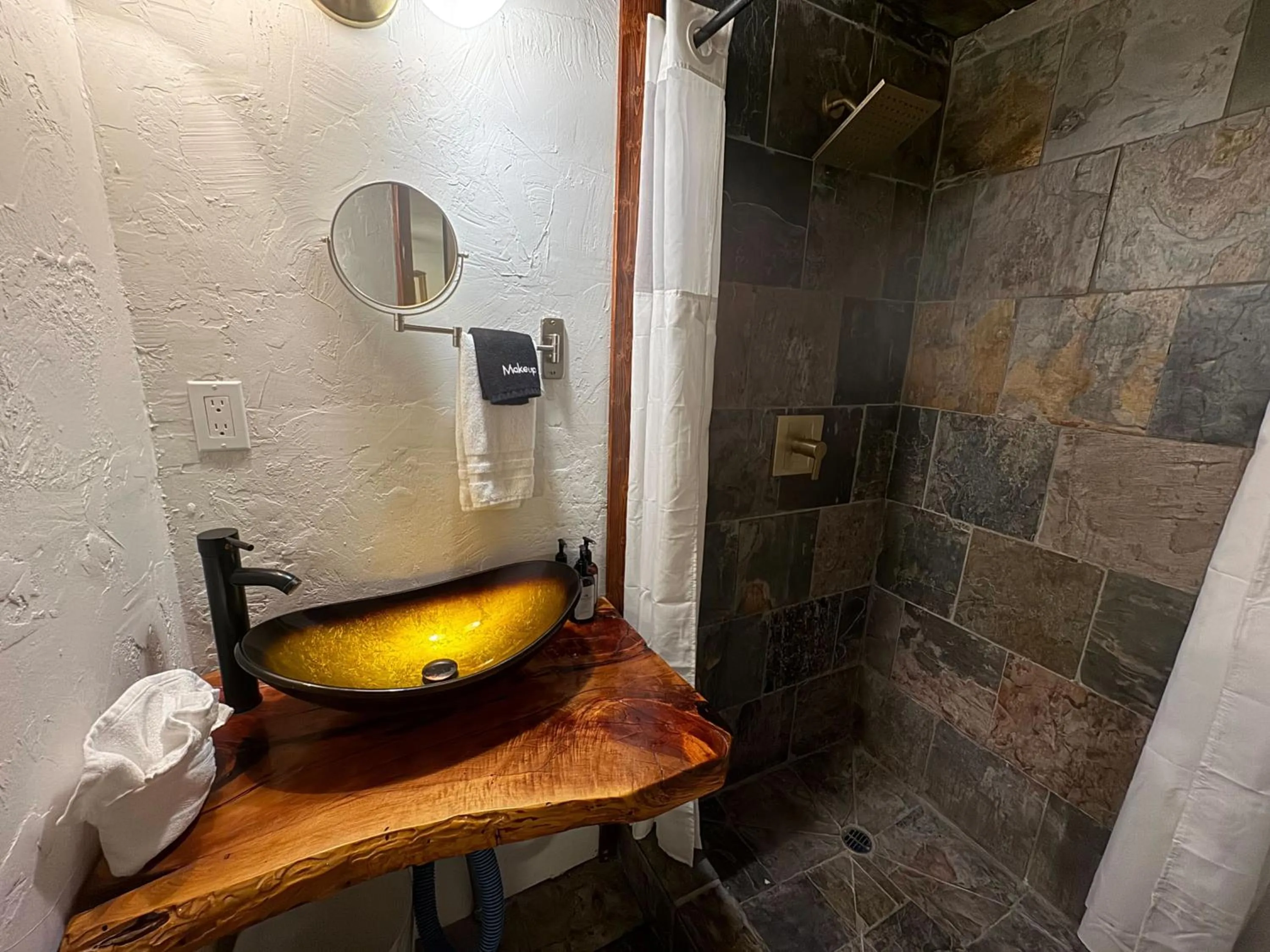 Bathroom in Three Pines Cabins