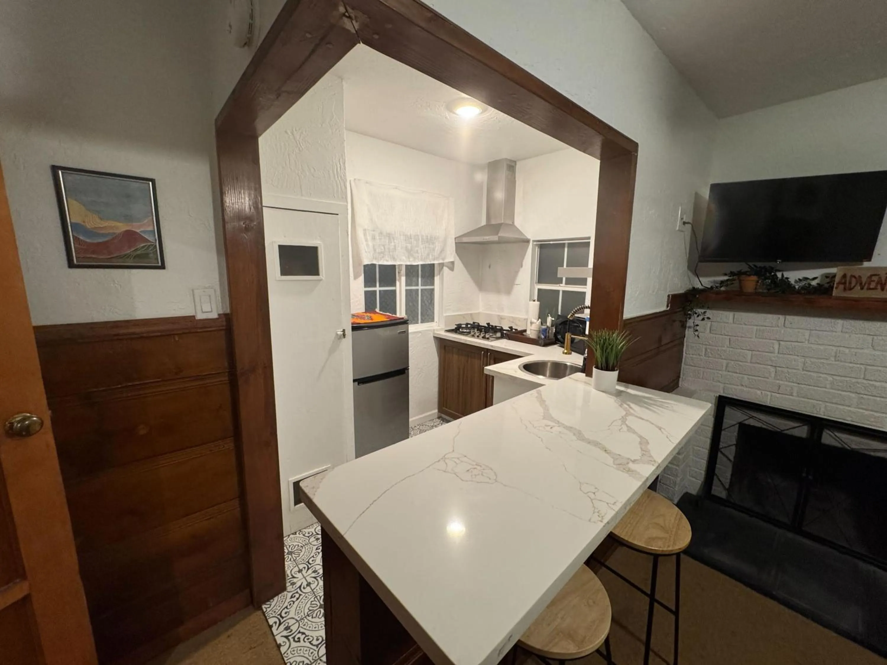 Kitchen or kitchenette in Three Pines Cabins
