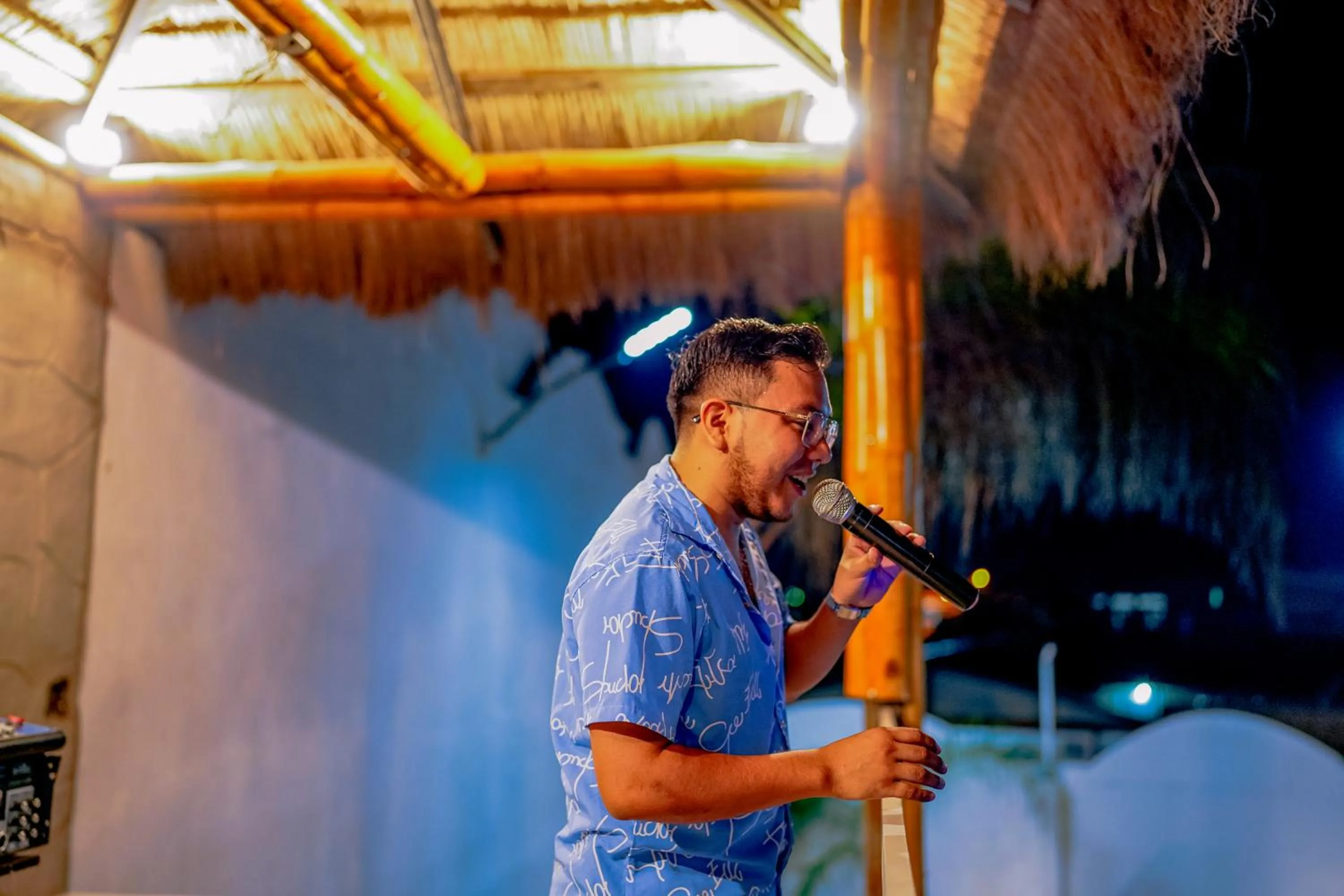 Entertainment in Hotel Presidente Beach Salinas