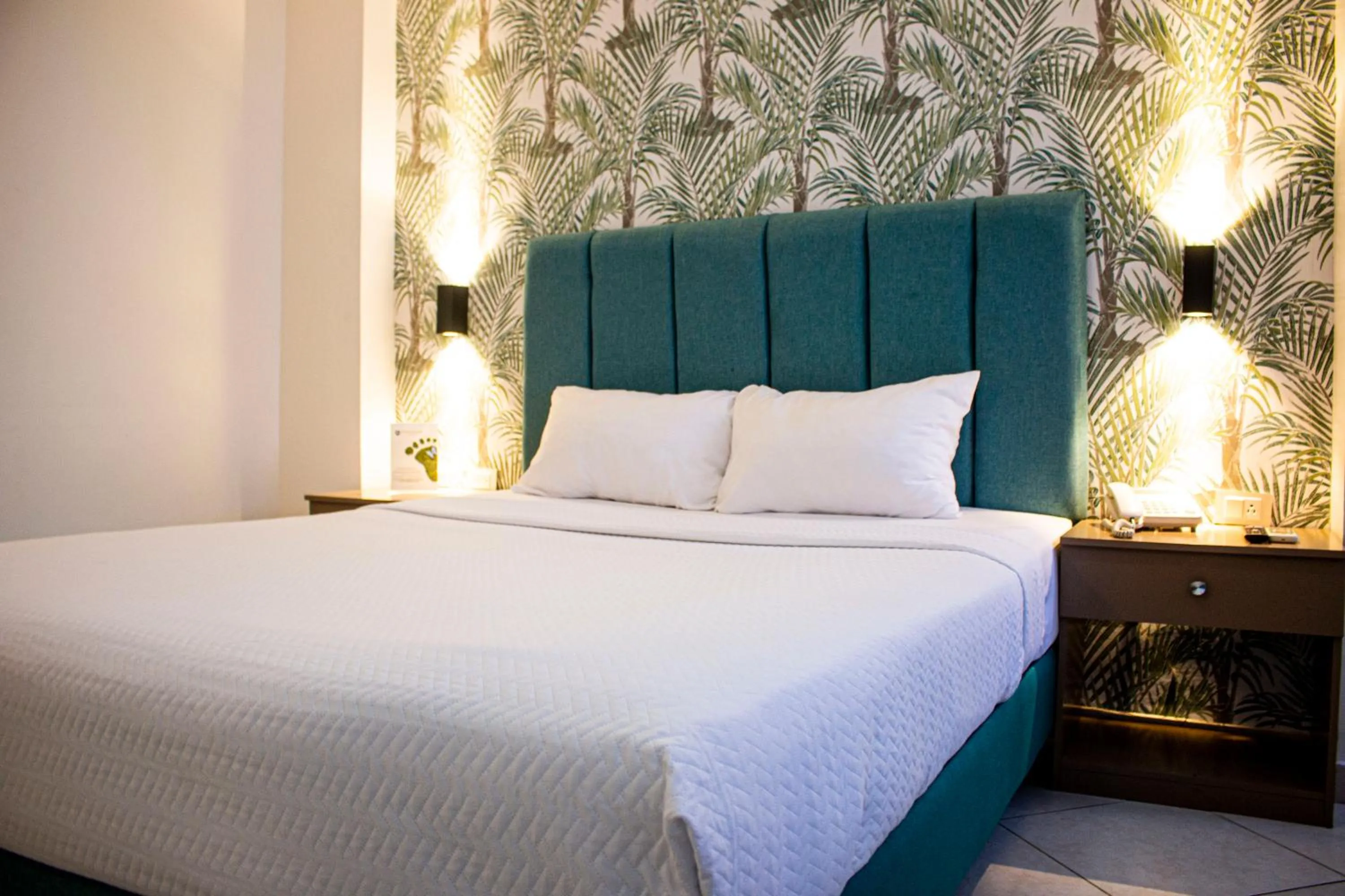 Property building, Bed in Hotel Presidente Beach Salinas