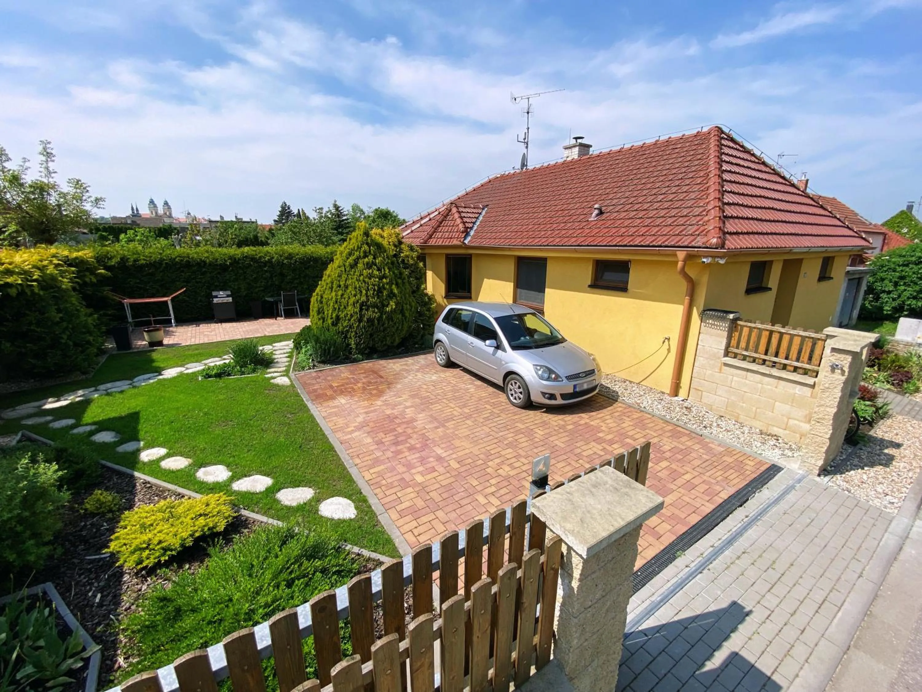 Three-Bedroom Apartment in Apartmán Valtice 24 hod check in