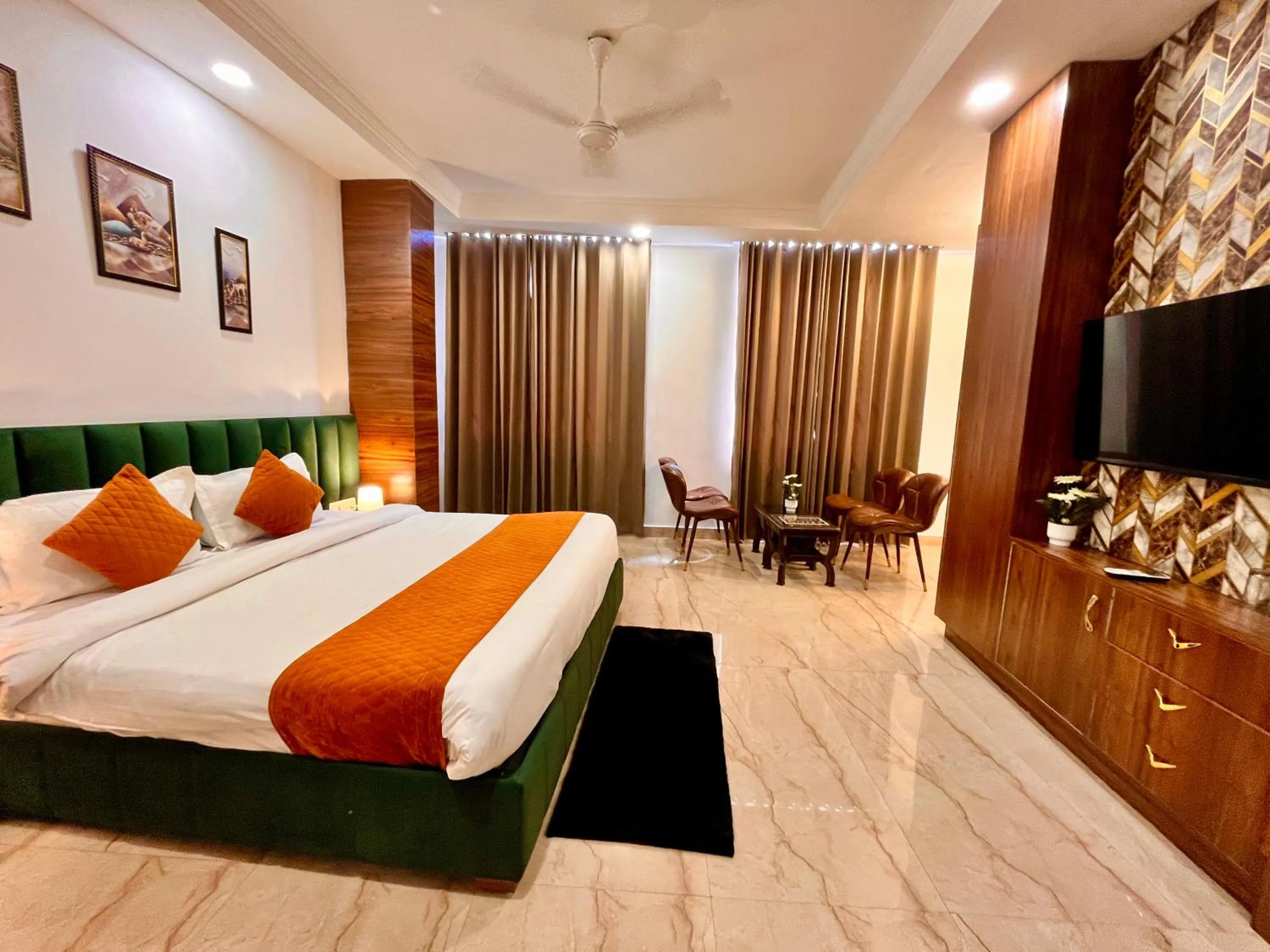 Bed in Hotel La Casa, Amritsar