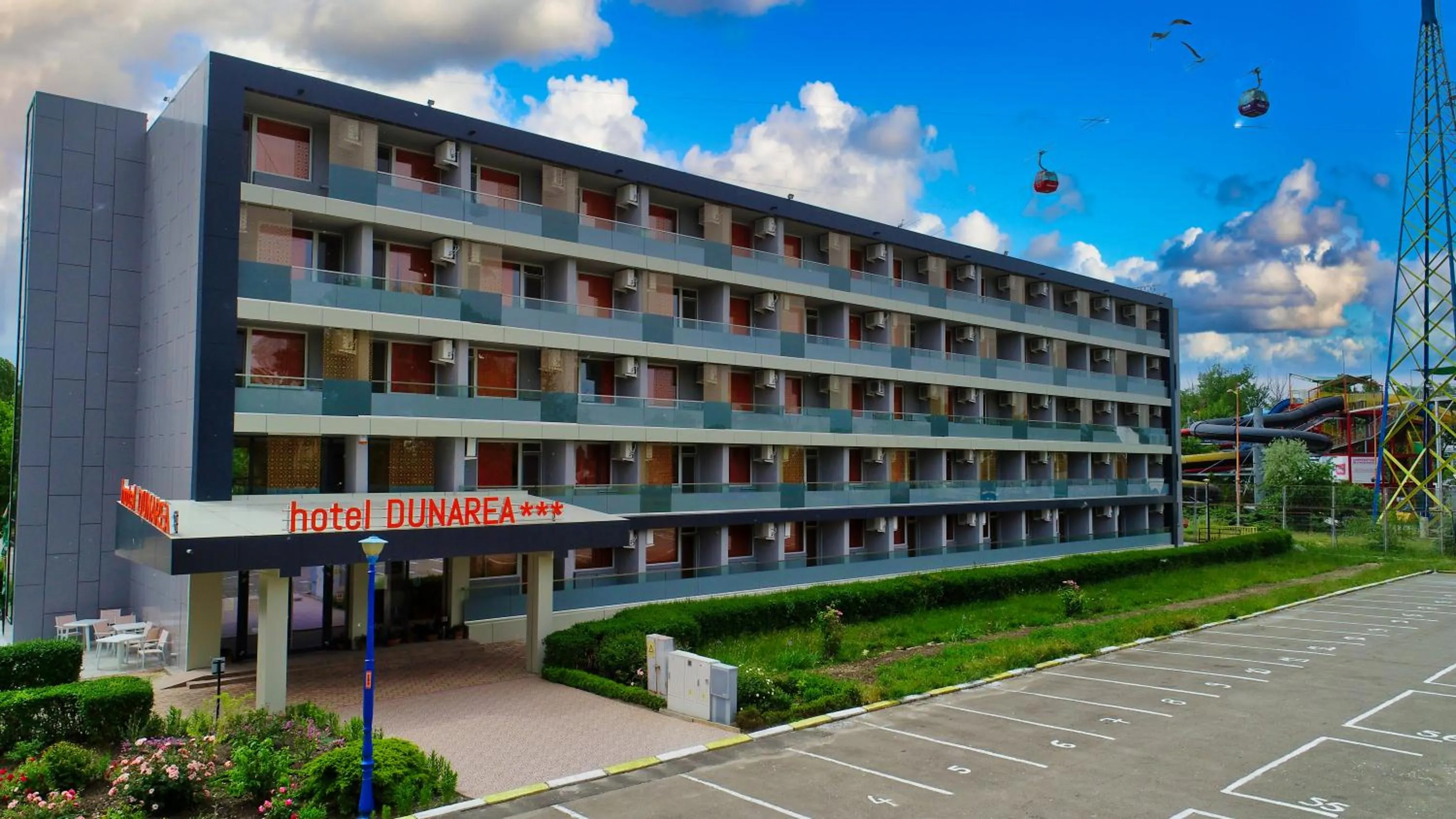 Property building in HOTEL DUNĂREA