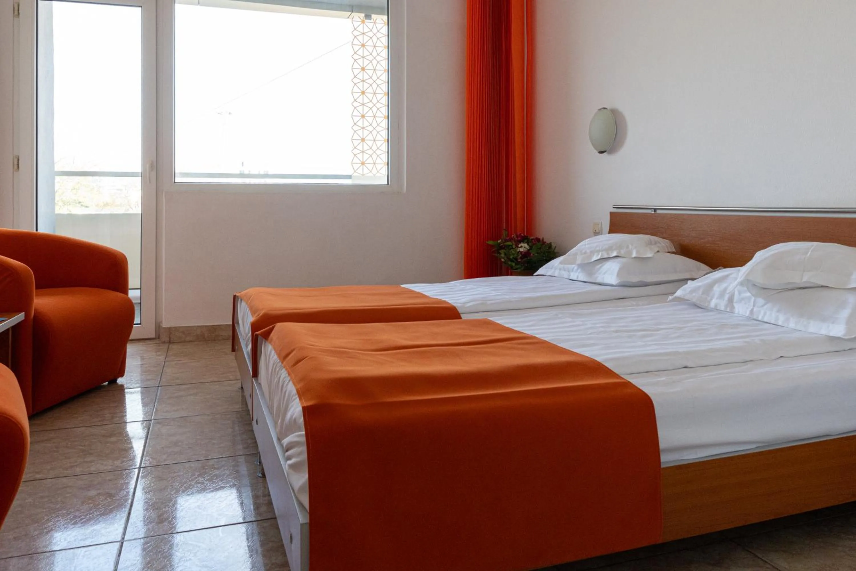 Photo of the whole room, Bed in HOTEL DUNĂREA