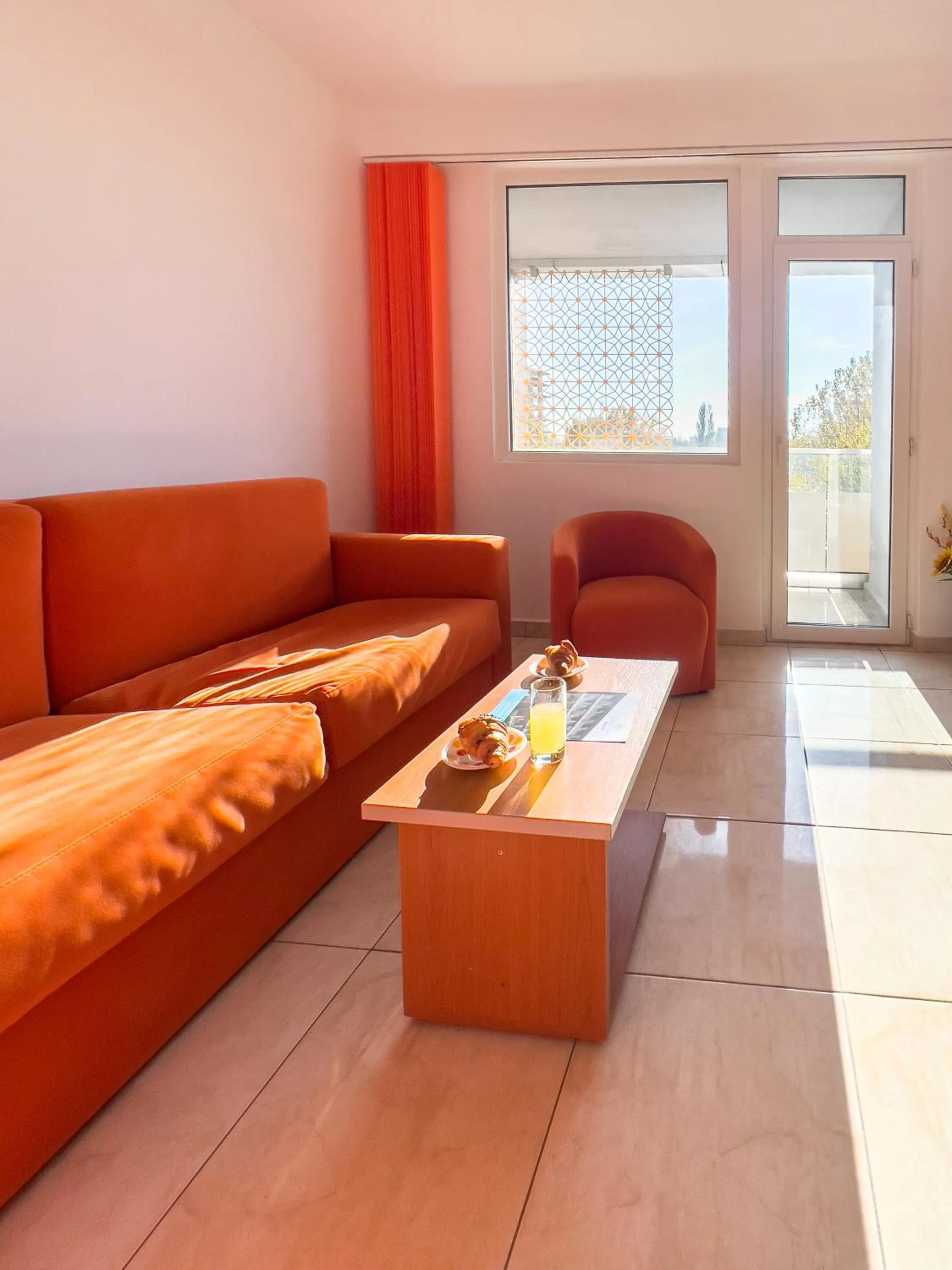 Living room in HOTEL DUNĂREA