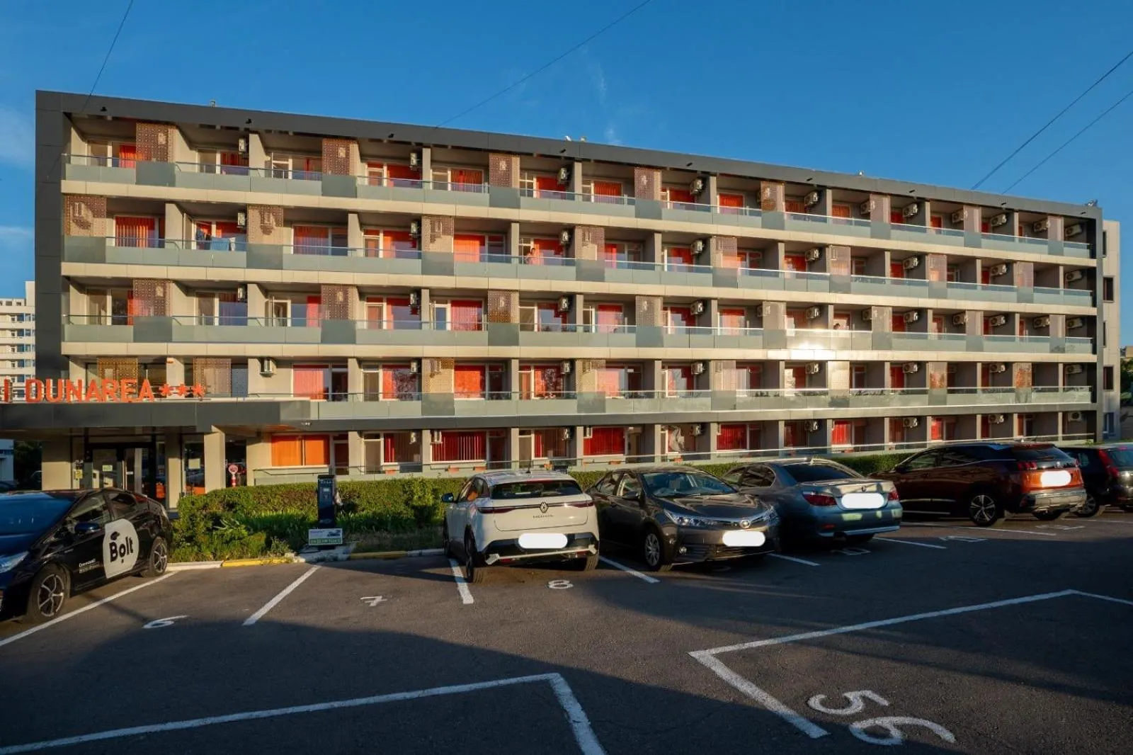 Parking in HOTEL DUNĂREA