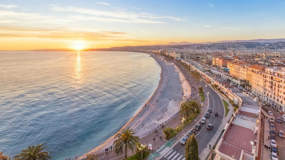 Duplex cosy - hyper centre - Proche mer et Promenade