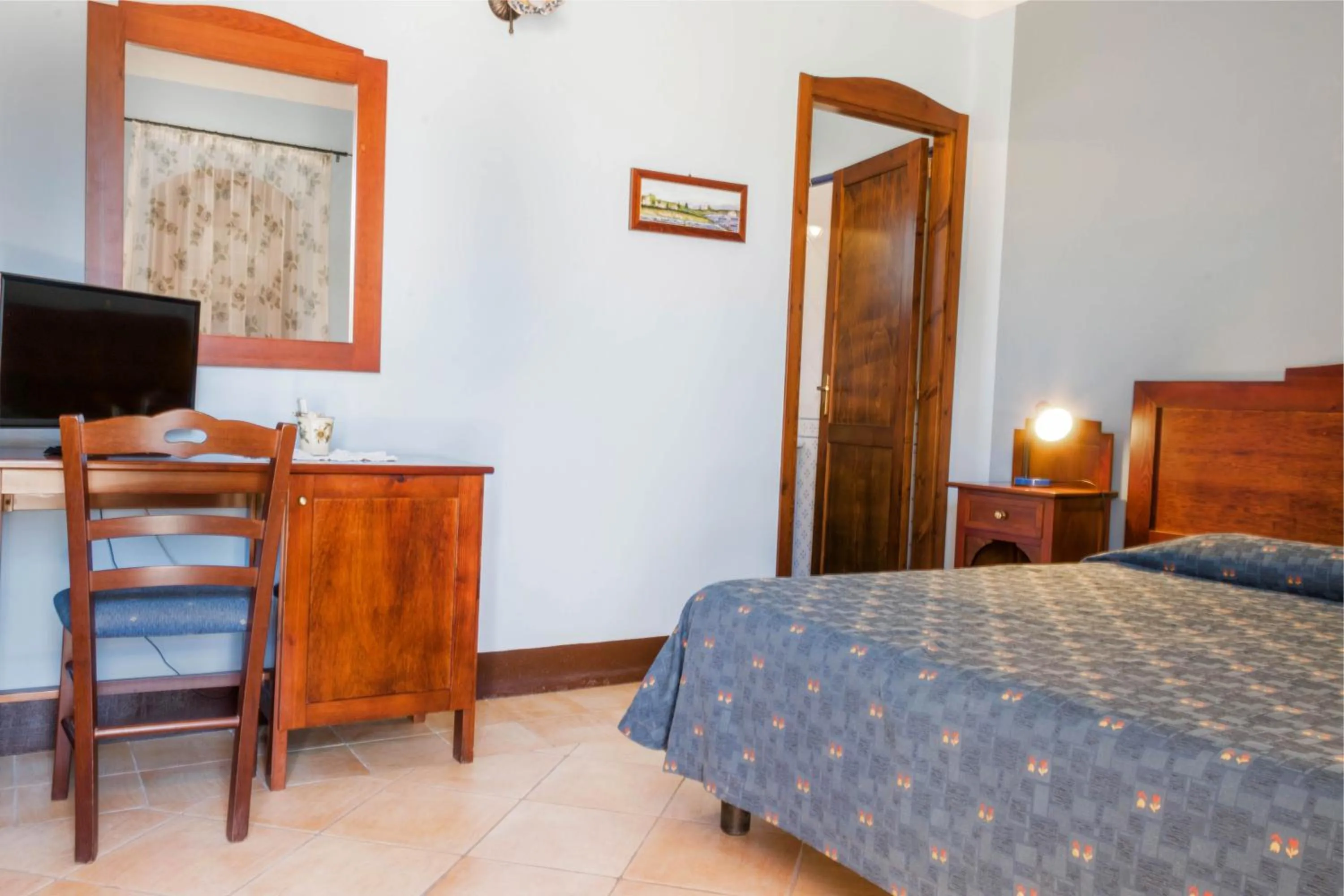 Photo of the whole room, Bed in Torre Tabia