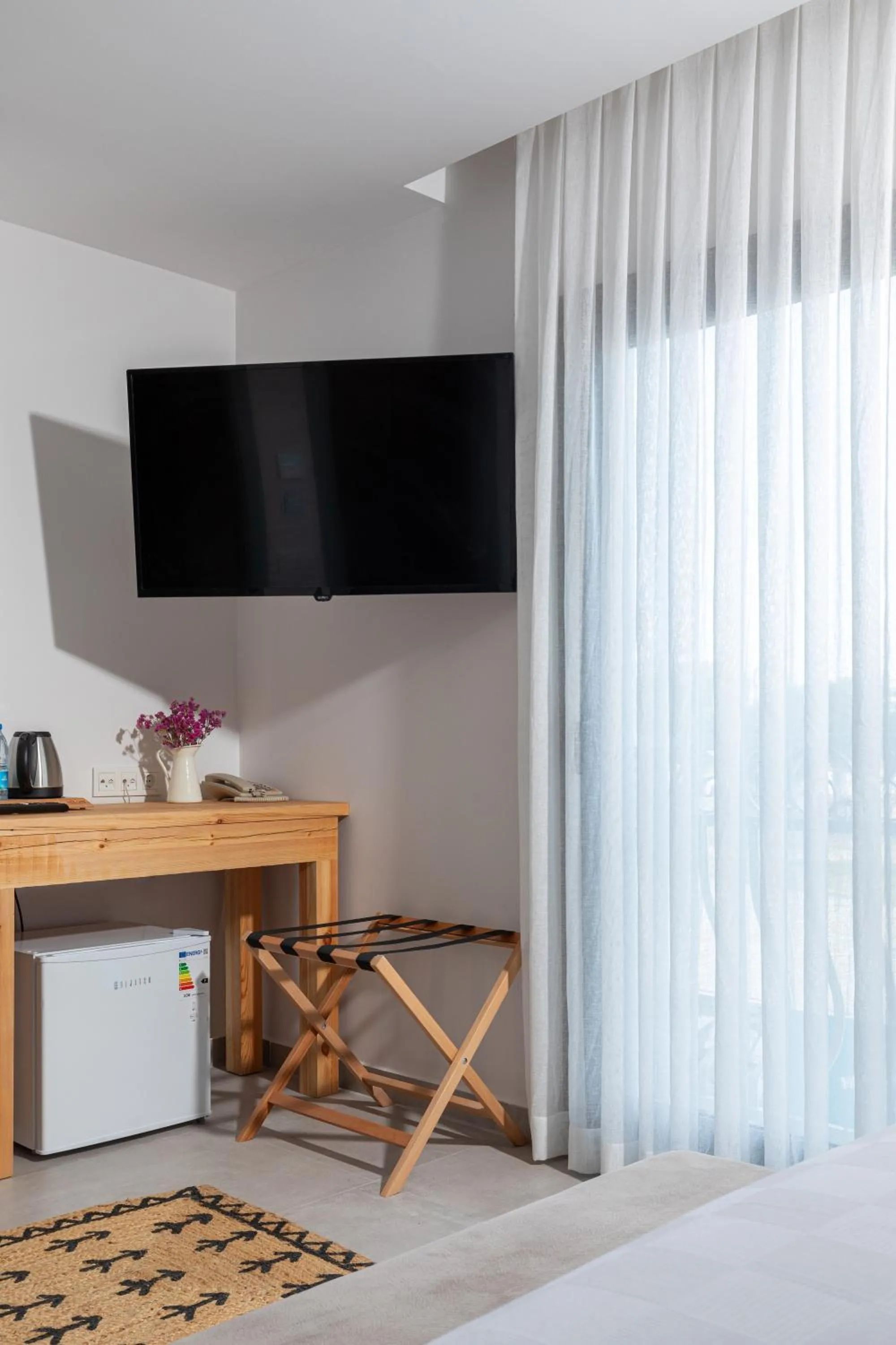 TV and multimedia in Cumbalıca Garden Hotel