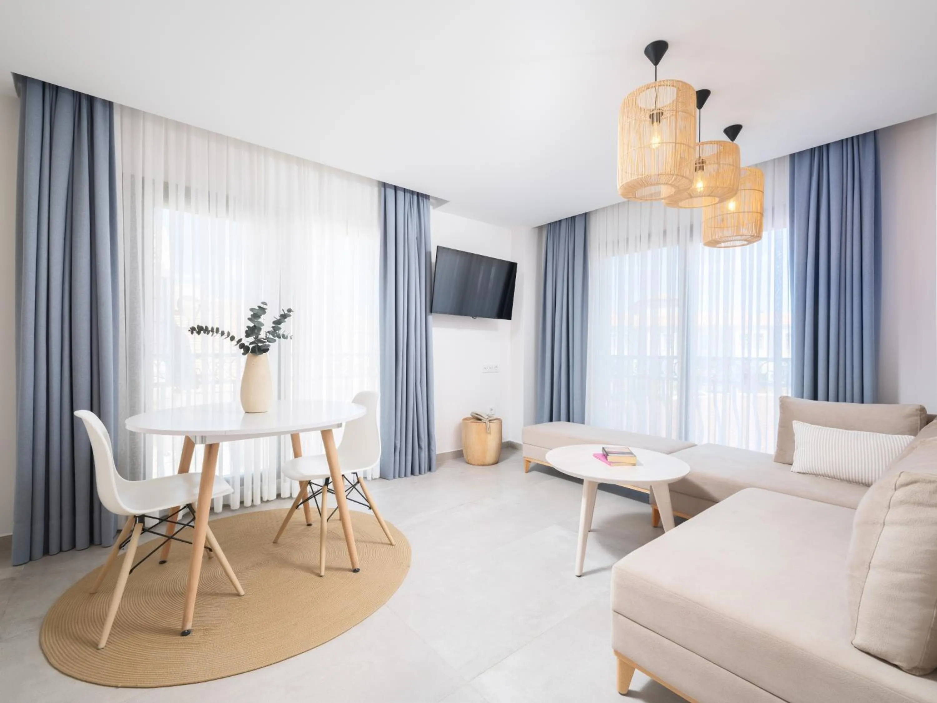 Seating area in Cumbalıca Garden Hotel