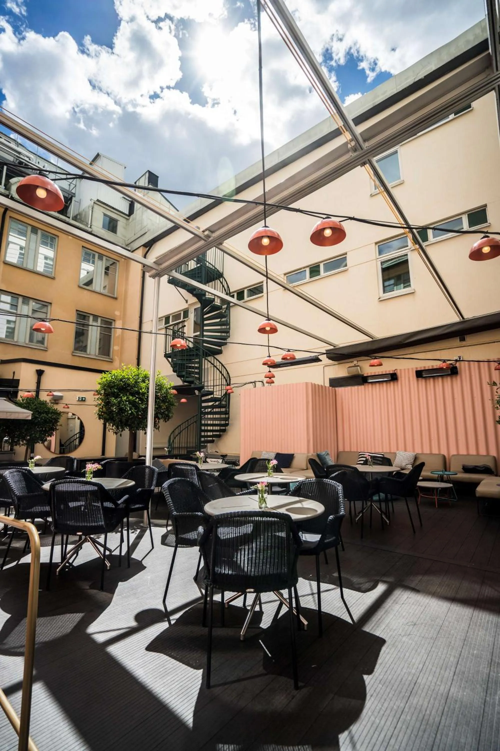 Restaurant/places to eat in Scandic No 53