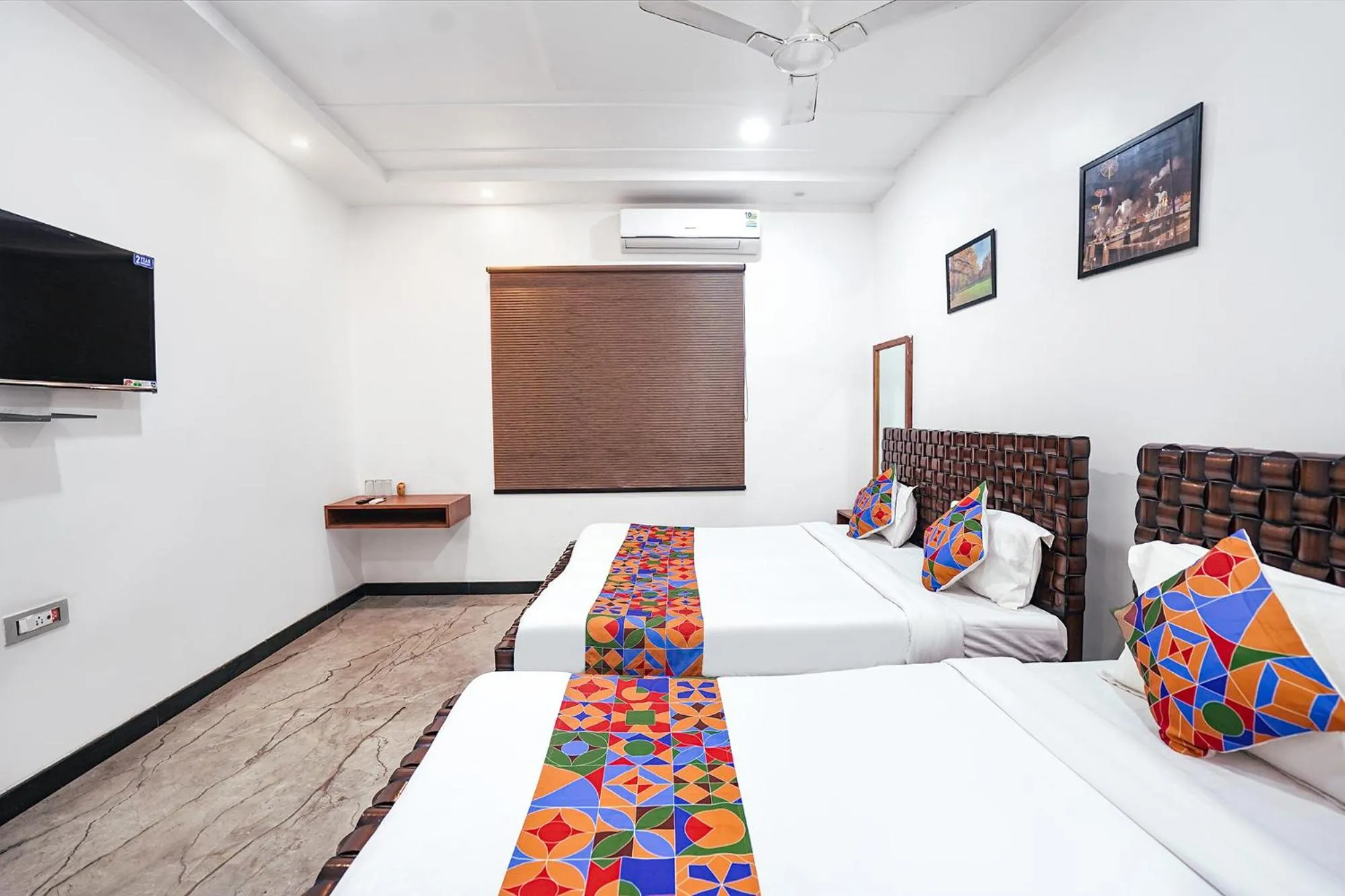 Bed in FabHotel Villa De Benares - Nr Tulsi Manas Mandir