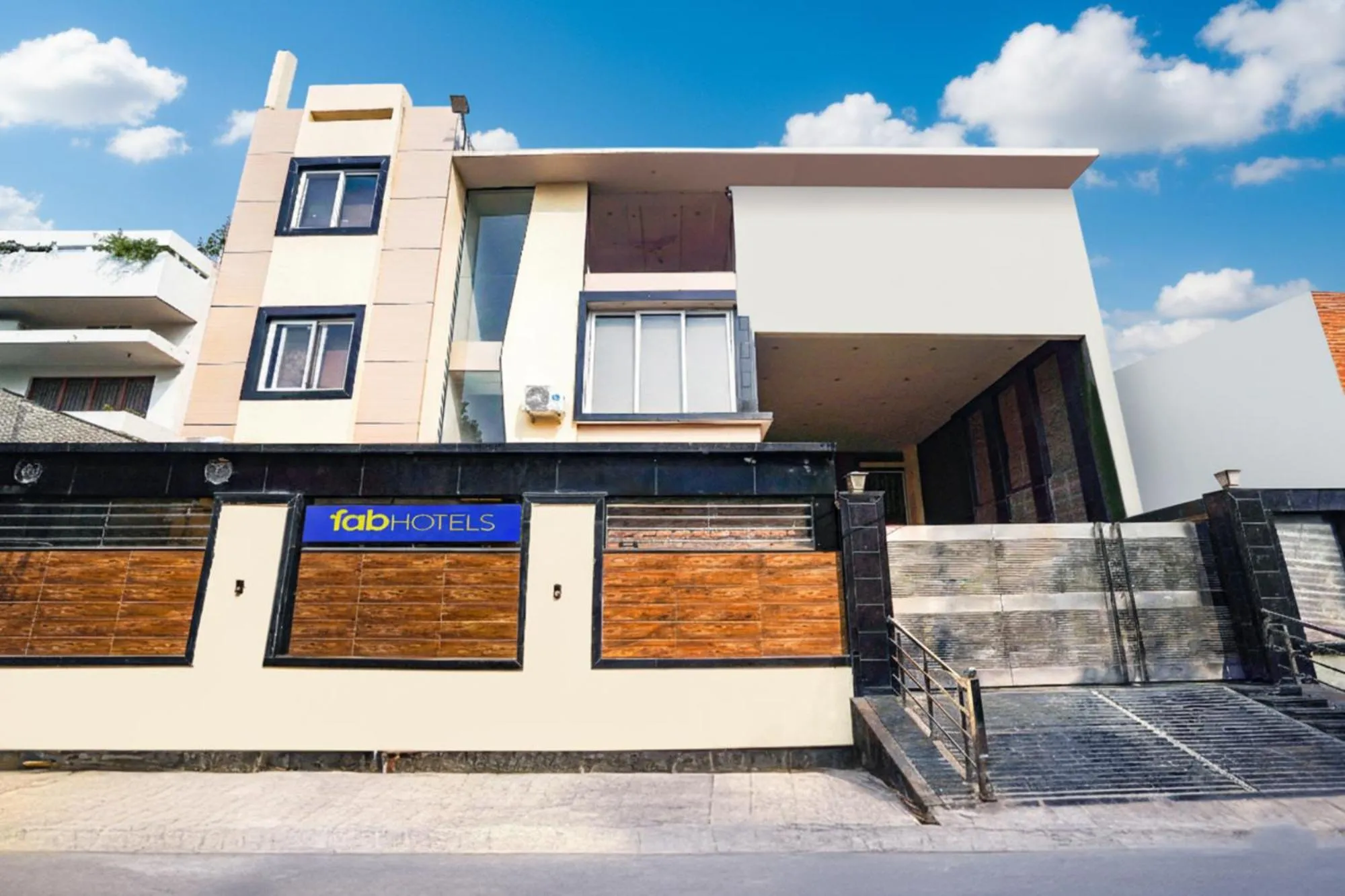 Property building in FabHotel Villa De Benares - Nr Tulsi Manas Mandir