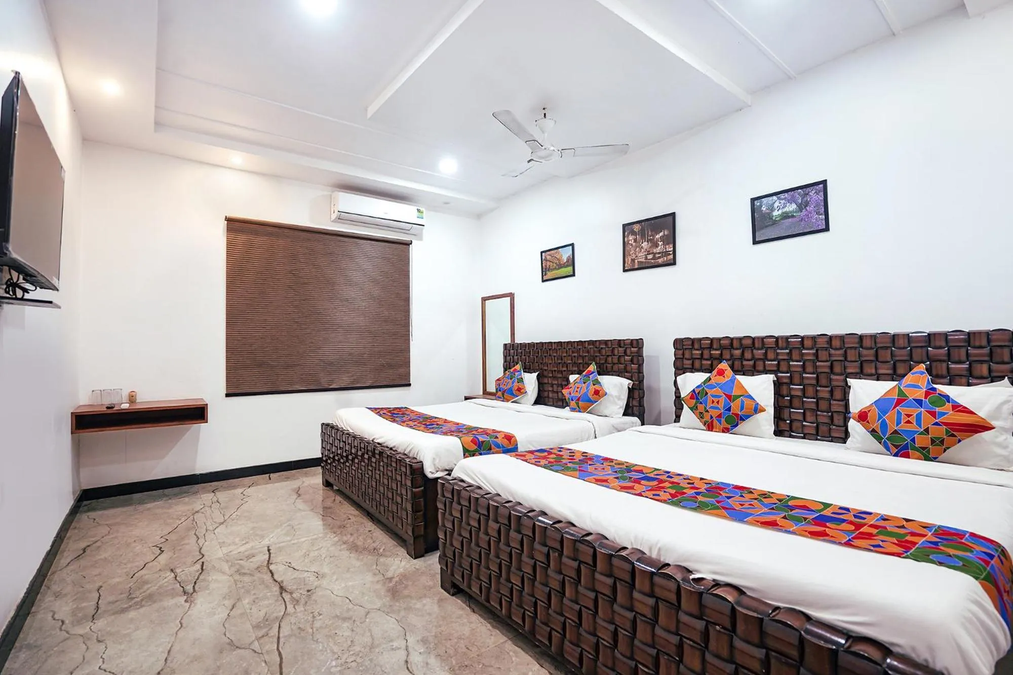Bed in FabHotel Villa De Benares - Nr Tulsi Manas Mandir