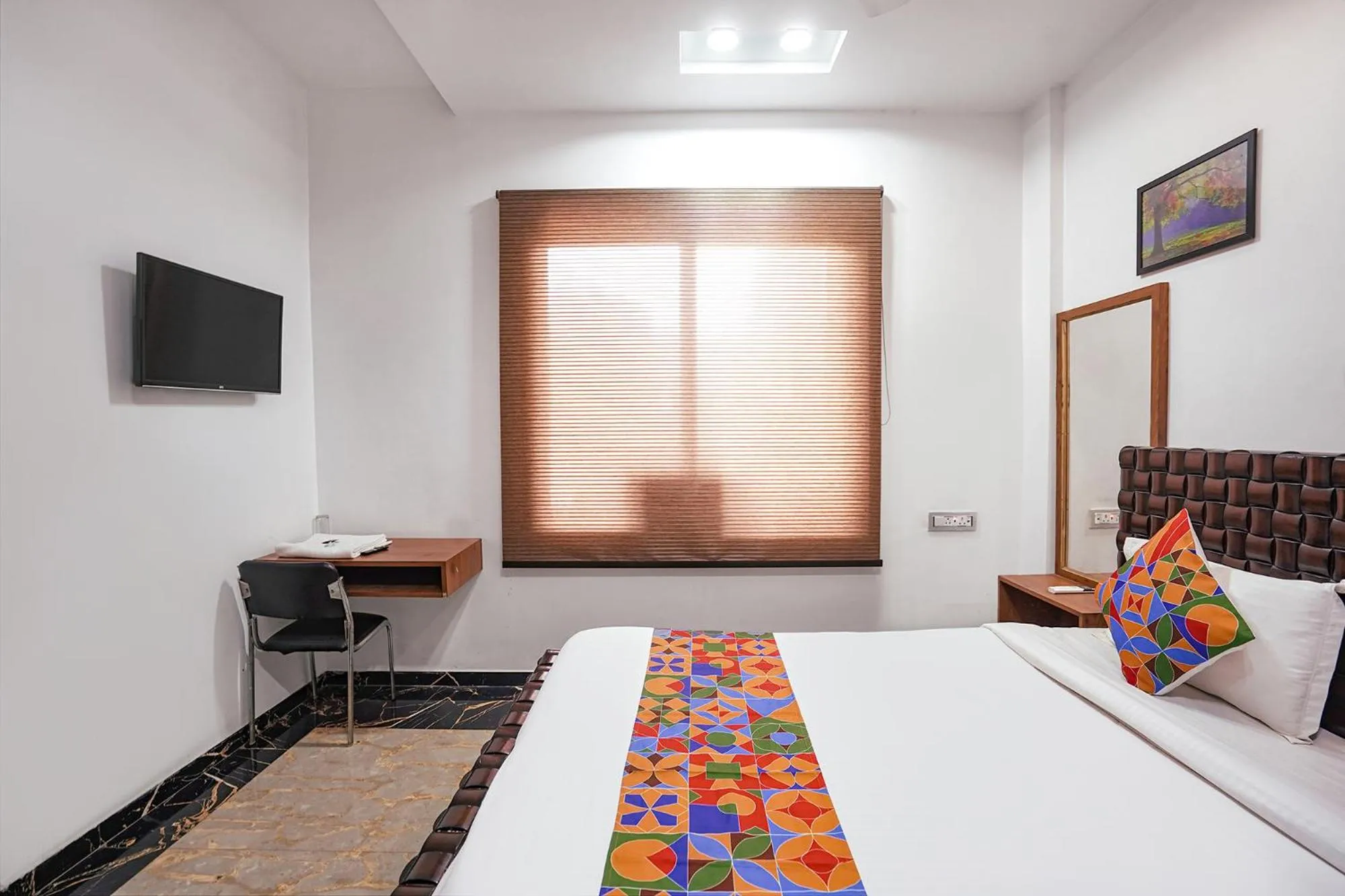 Bed in FabHotel Villa De Benares - Nr Tulsi Manas Mandir