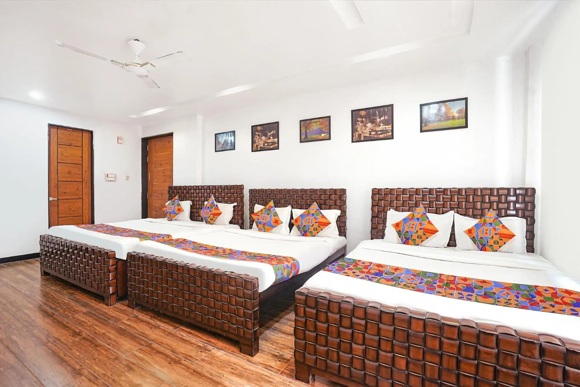 Bed in FabHotel Villa De Benares - Nr Tulsi Manas Mandir