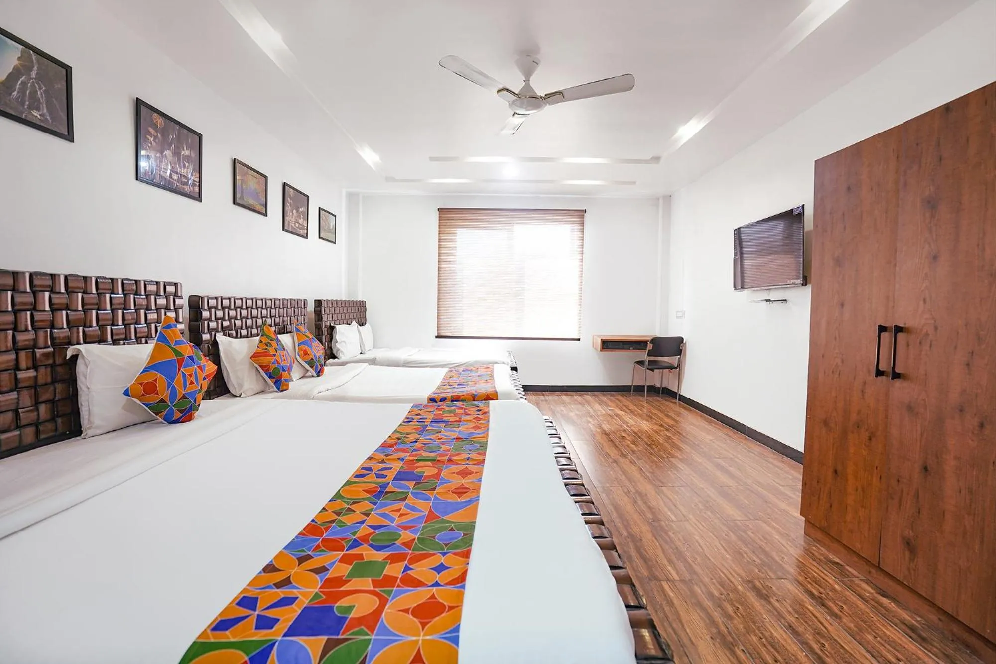 Bed in FabHotel Villa De Benares - Nr Tulsi Manas Mandir