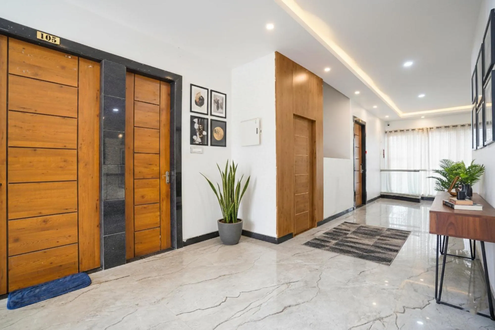 Lobby or reception in FabHotel Villa De Benares - Nr Tulsi Manas Mandir