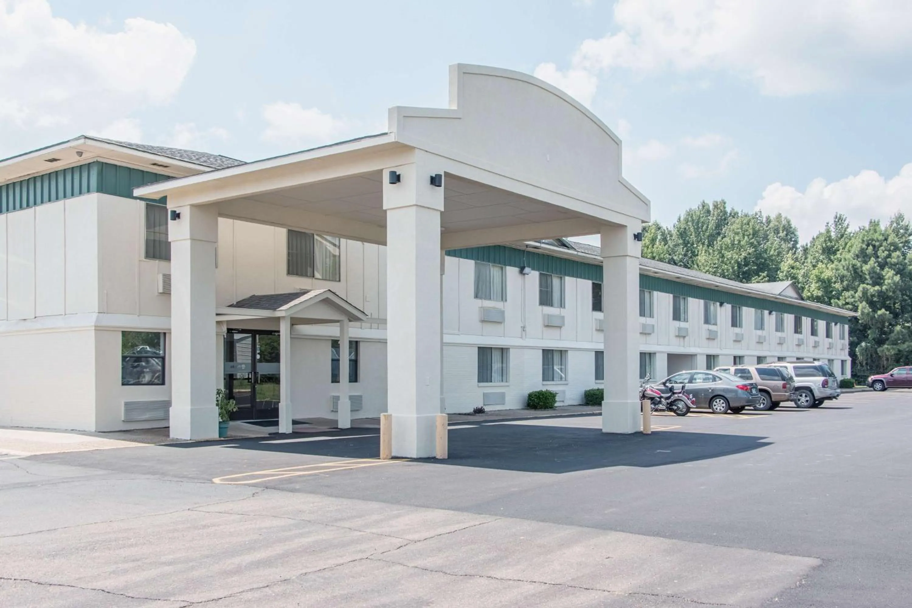 Property building in Motel 6-Hope, AR