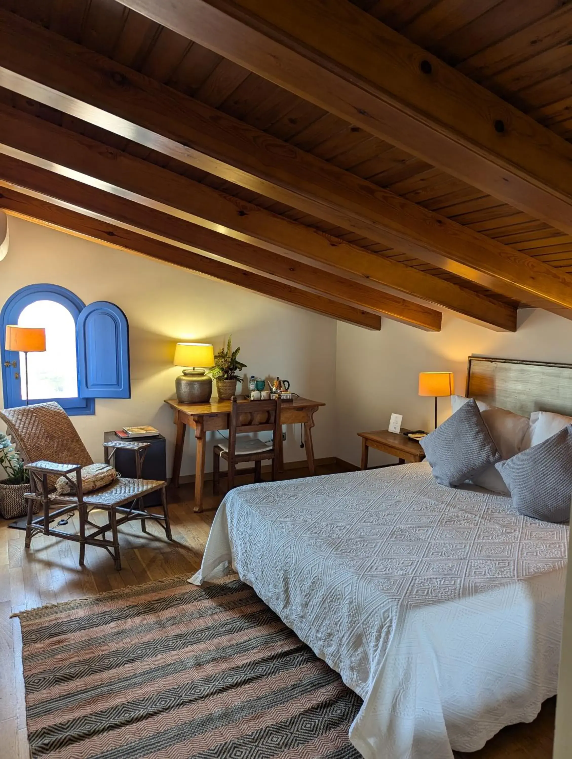 Superior Queen Room in Hostal de la Plaça - Hotel Boutique Superior Queen Room in Hostal de la Plaça - Hotel Boutique