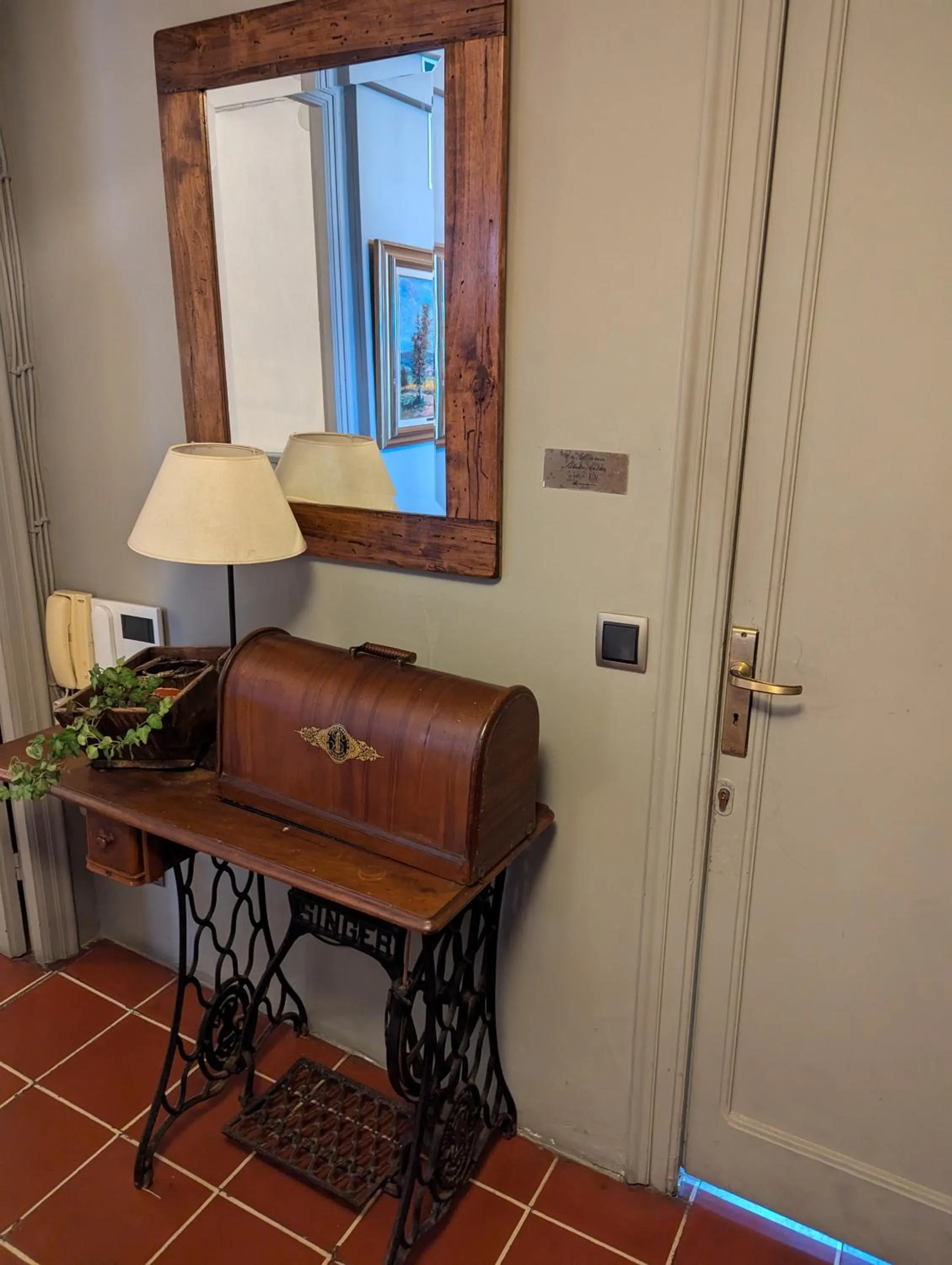 Decorative detail in Hostal de la Plaça - Hotel Boutique