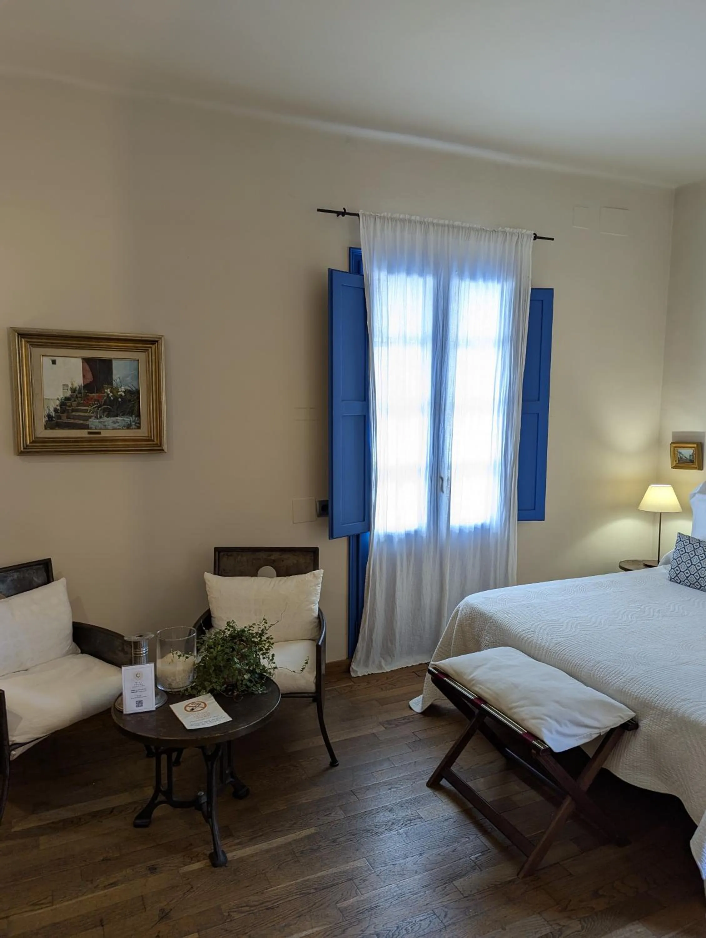 Bedroom, Bed in Hostal de la Plaça - Hotel Boutique