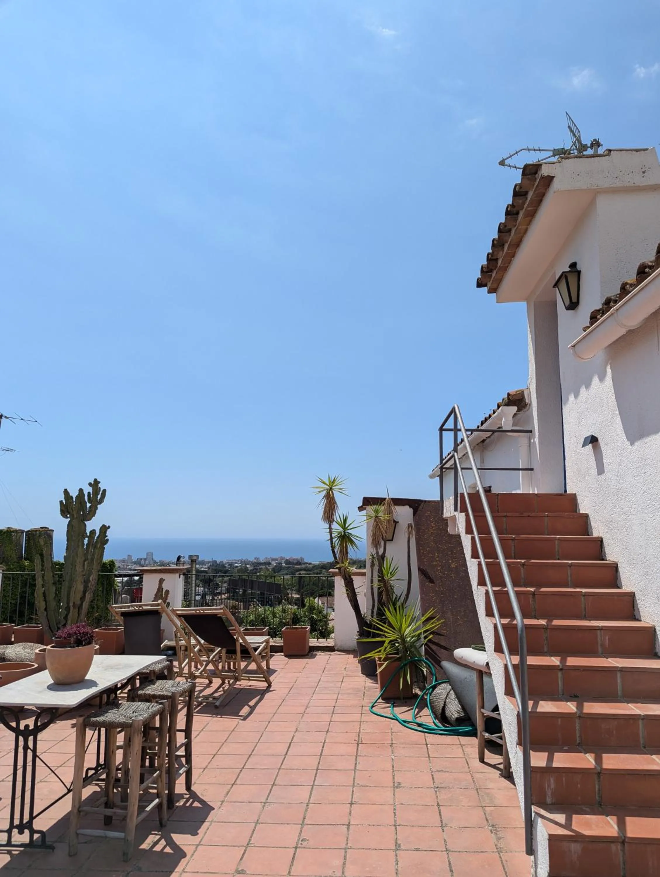 Property building in Hostal de la Plaça - Hotel Boutique