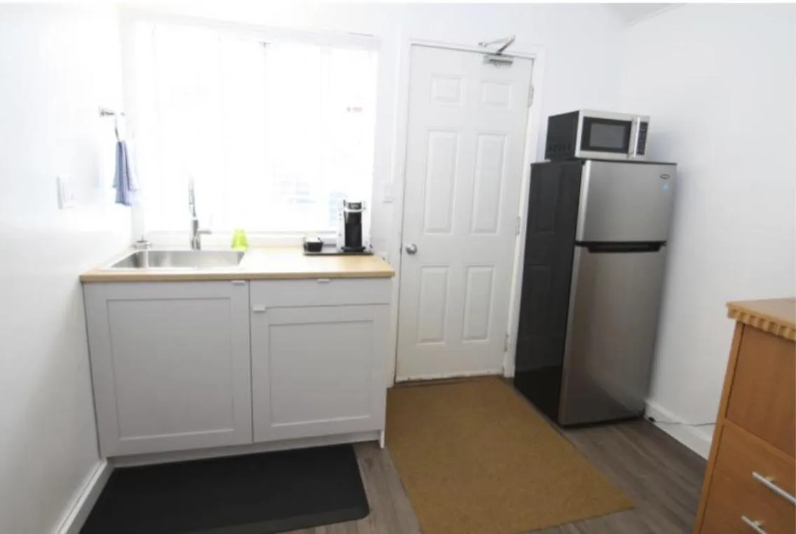 Coffee/tea facilities in Harrison Spa Motel