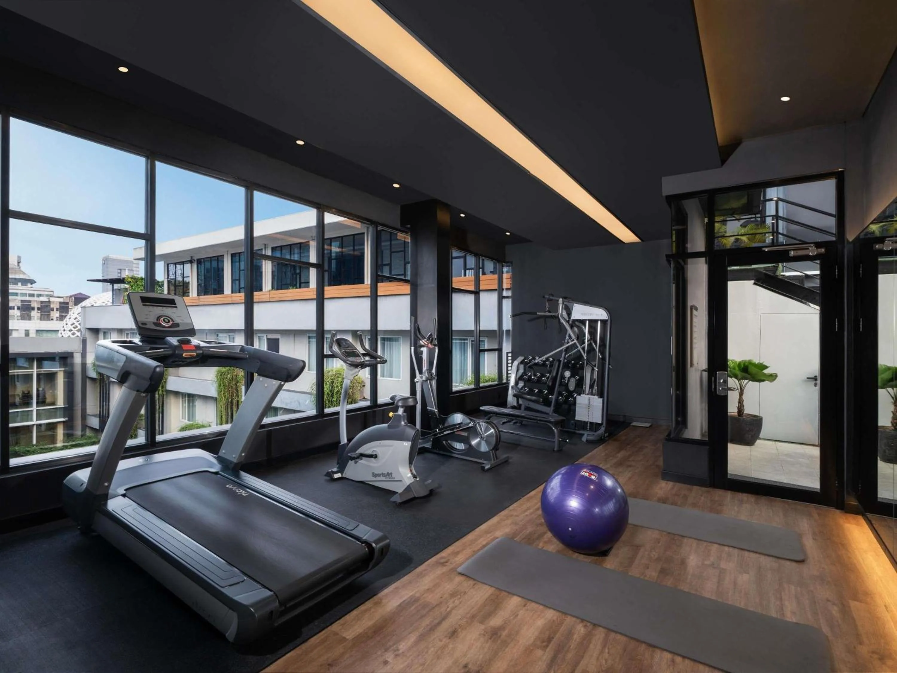 Fitness centre/facilities in Mercure Jakarta Sabang