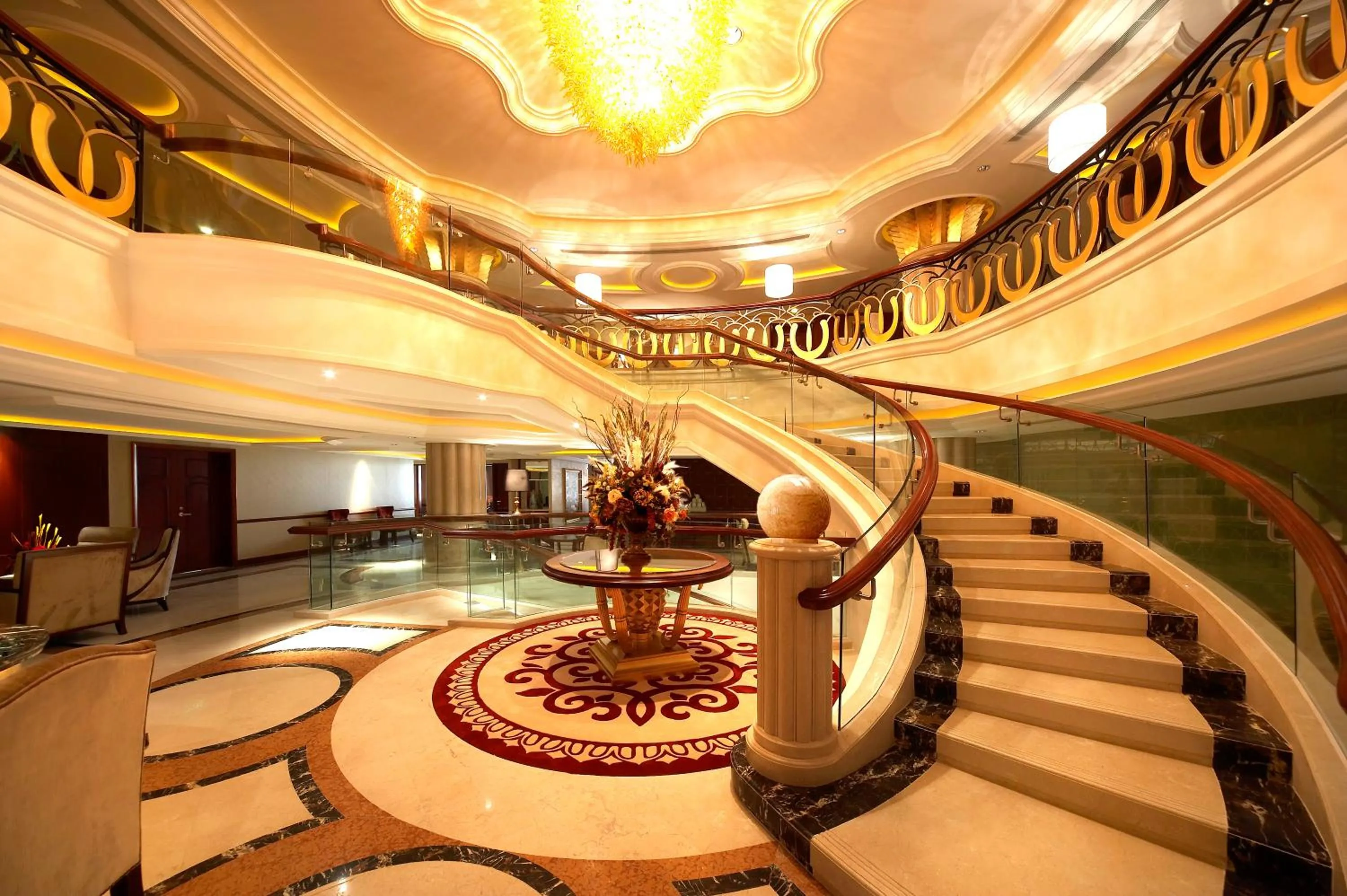 Lobby or reception in Dynasty International Hotel Dalian