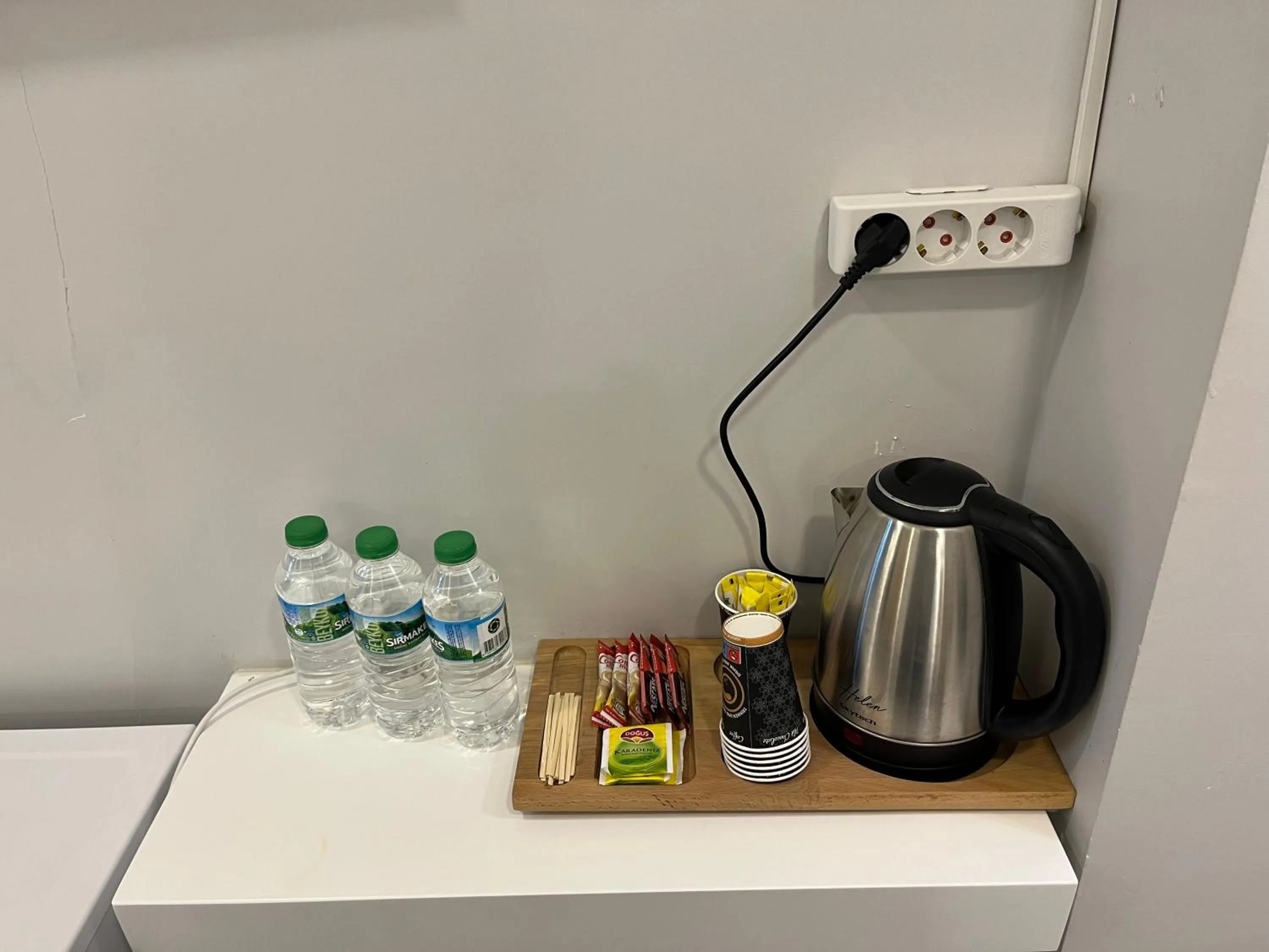 Coffee/tea facilities in White Palace Haliç