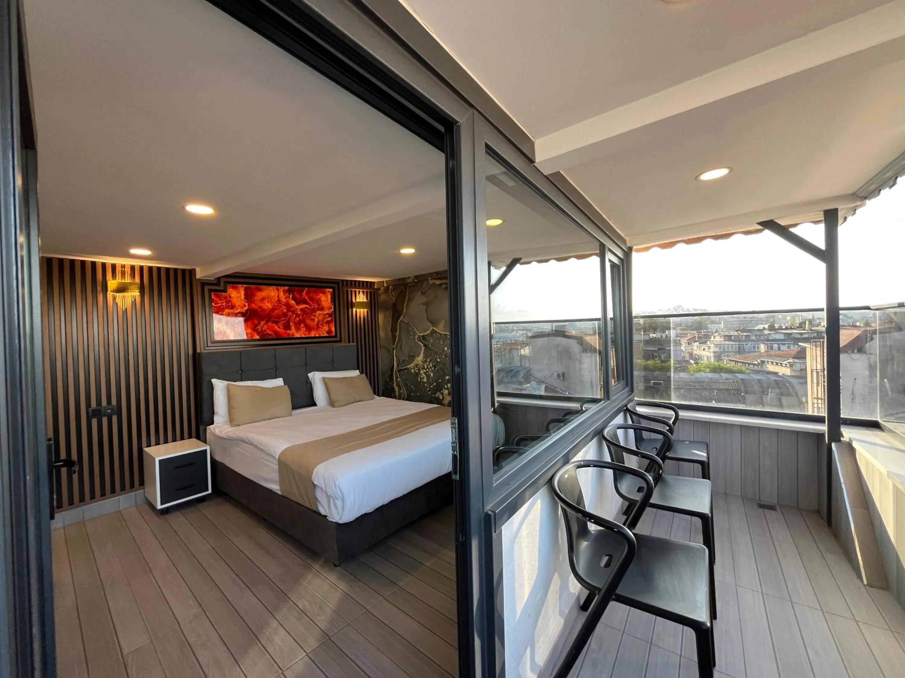 Bed in White Palace Haliç