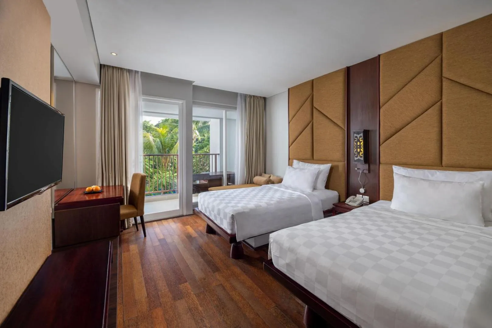 Bed in Sanur Resort Watujimbar
