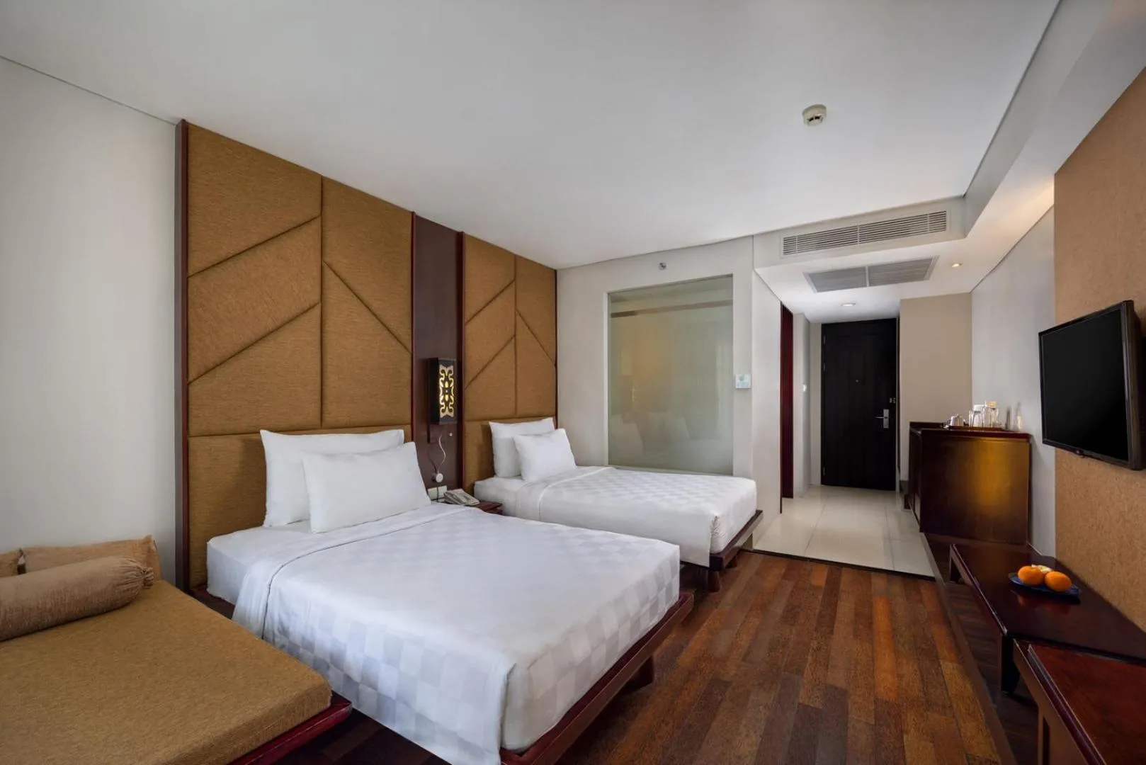 Bed in Sanur Resort Watujimbar