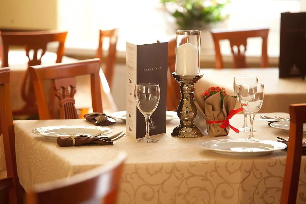 Restaurant/places to eat in Zdrój Wojciech