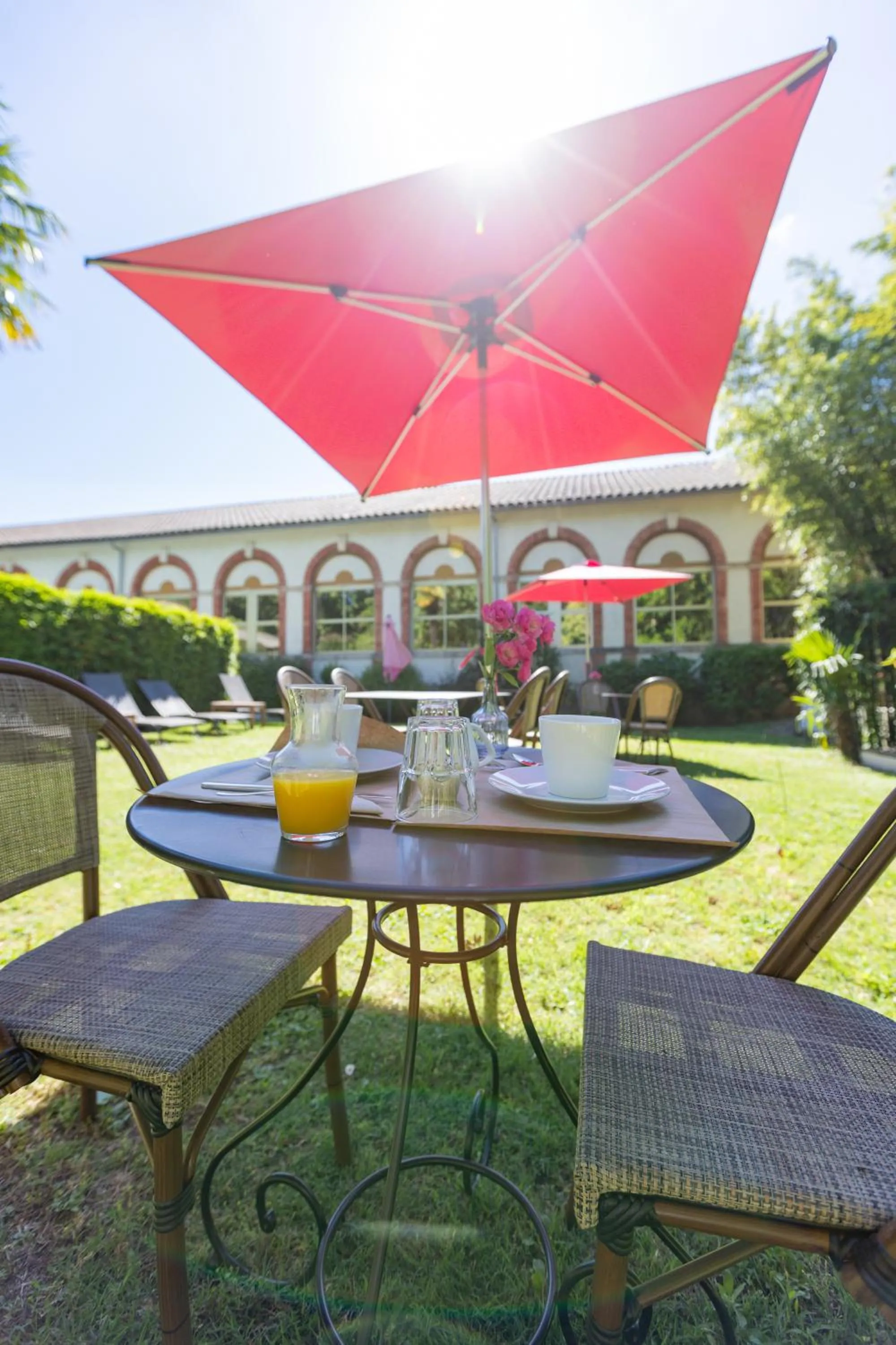 Property building in Hotel Les Bellugues