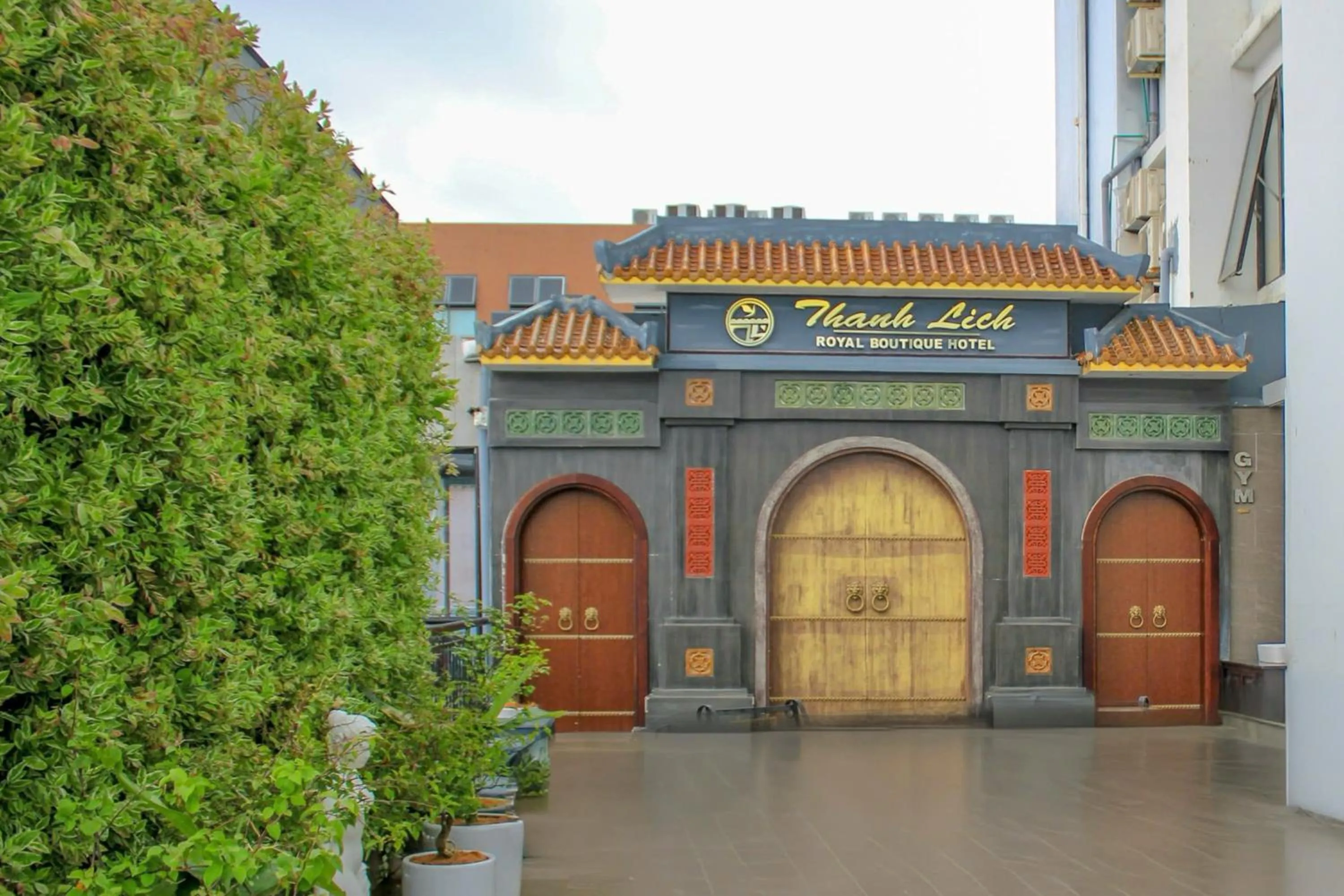 Restaurant/places to eat in Thanh Lich Royal Boutique