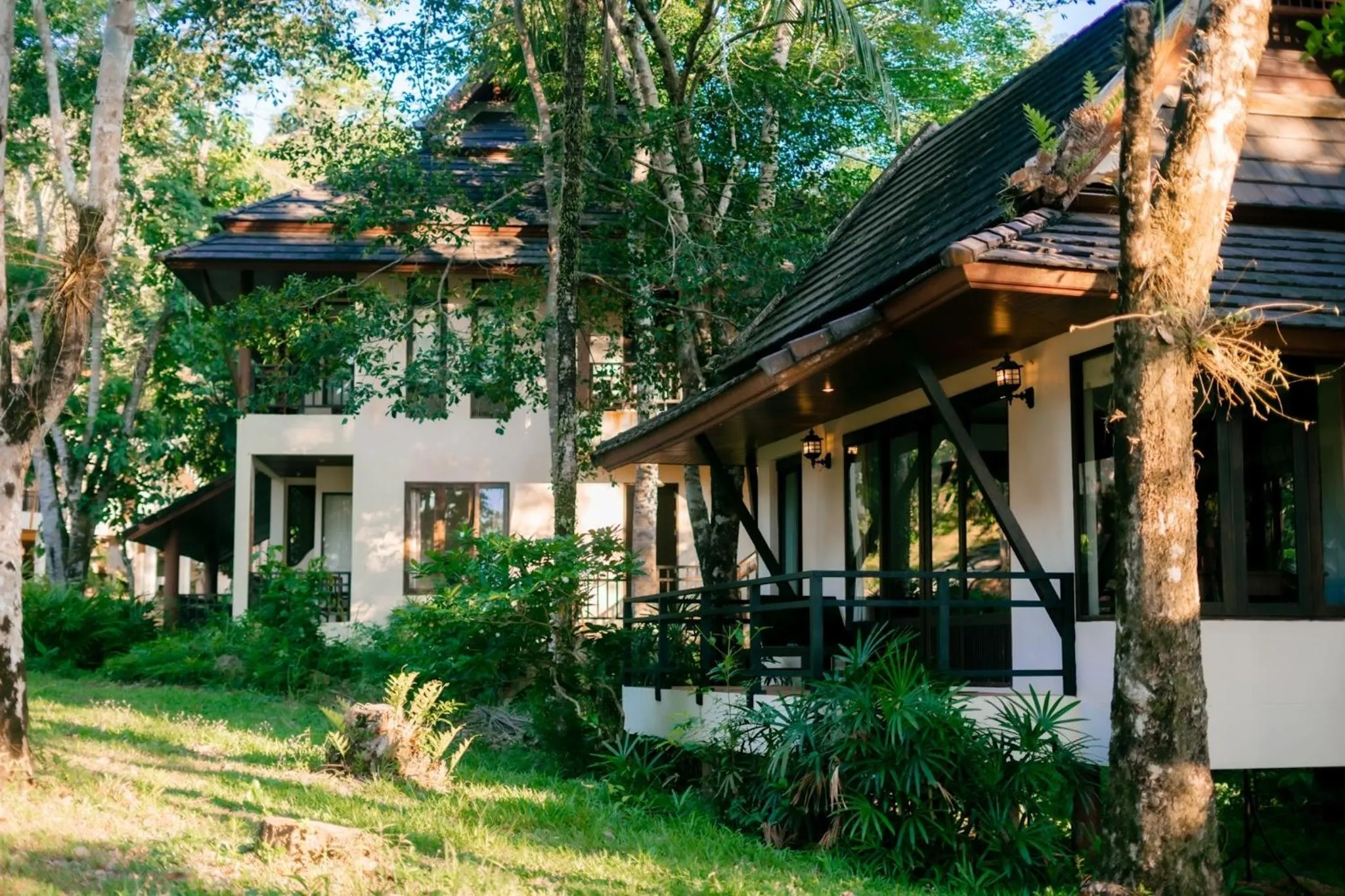 Property building in Kooncharaburi Resort - Koh Chang