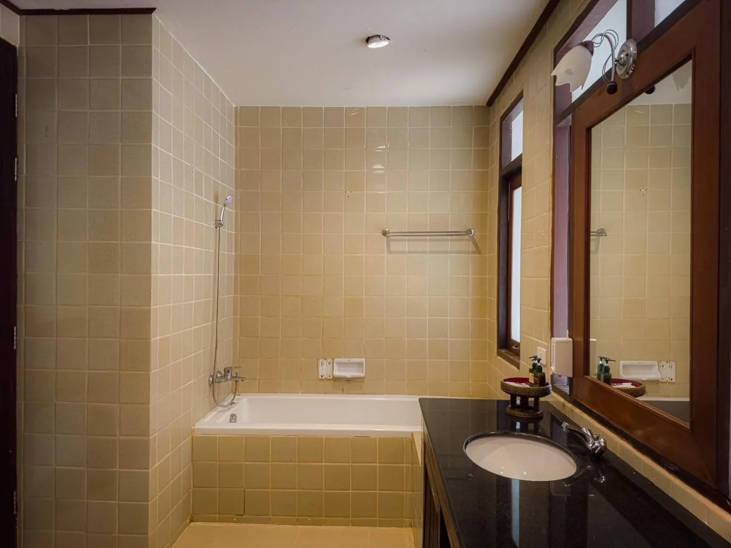 Bathroom in Kooncharaburi Resort - Koh Chang