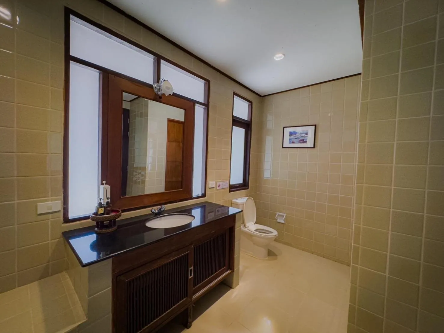 Toilet in Kooncharaburi Resort - Koh Chang