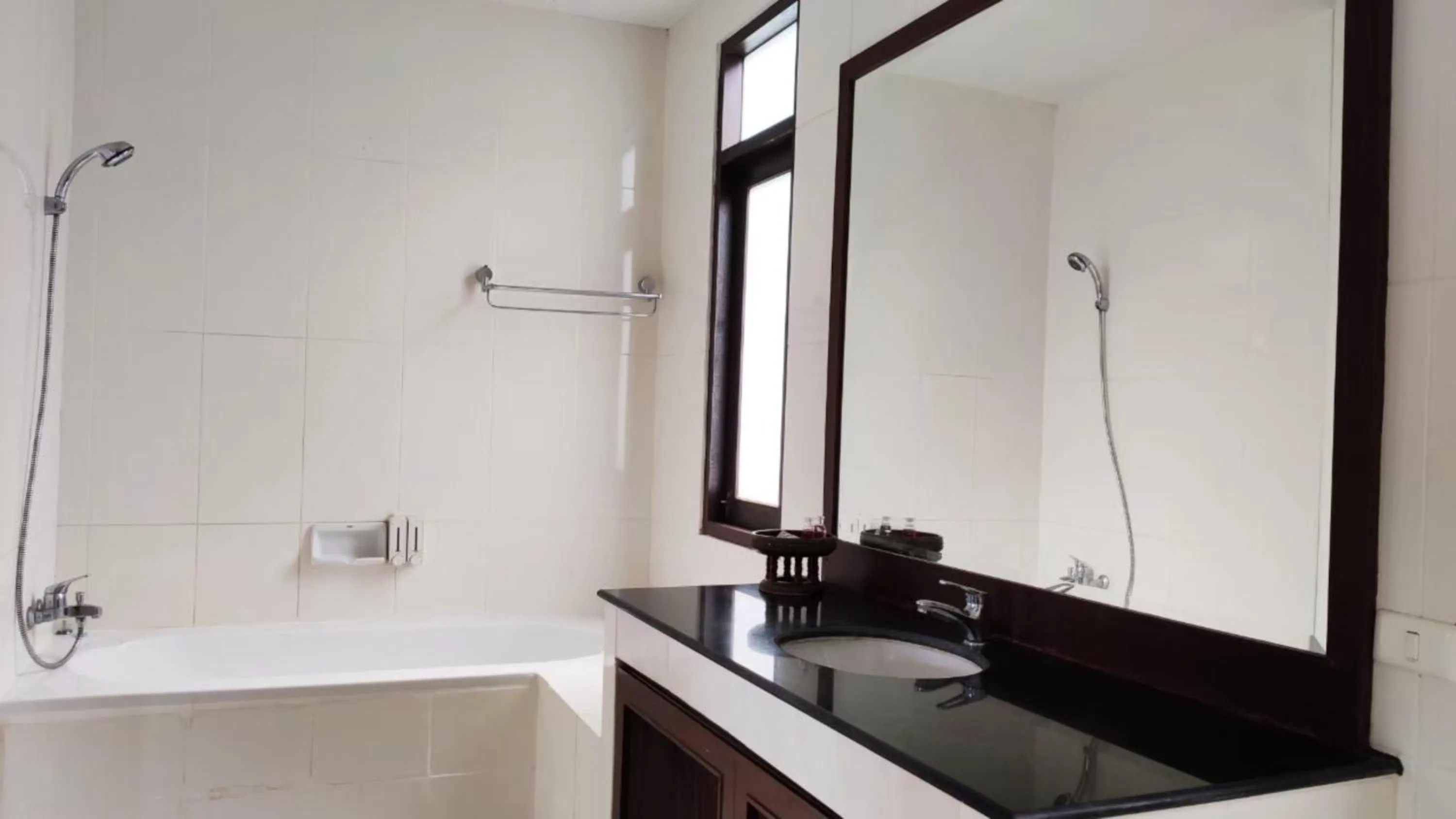 Bathroom in Kooncharaburi Resort - Koh Chang