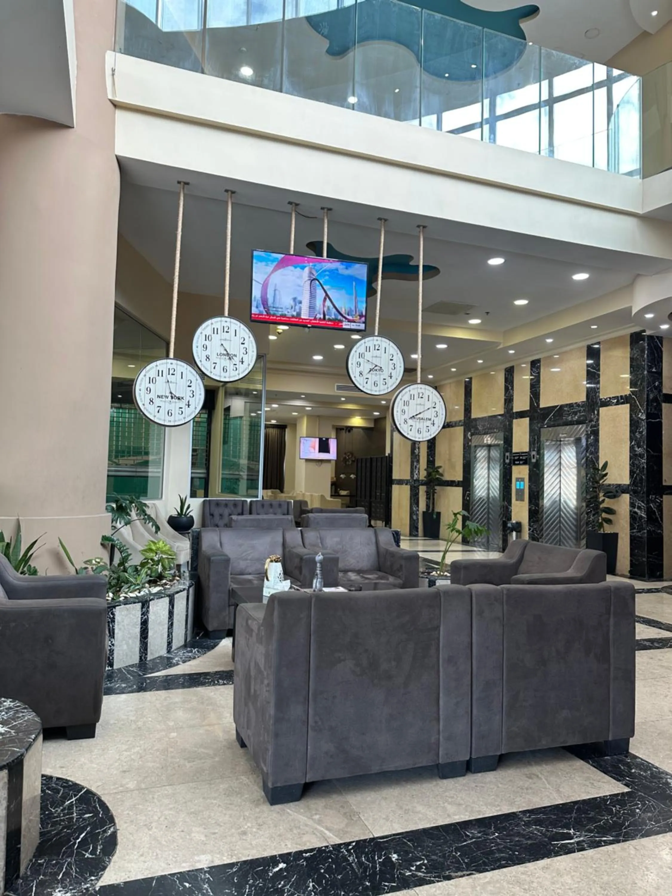 Lobby or reception in Palestine Plaza Hotel