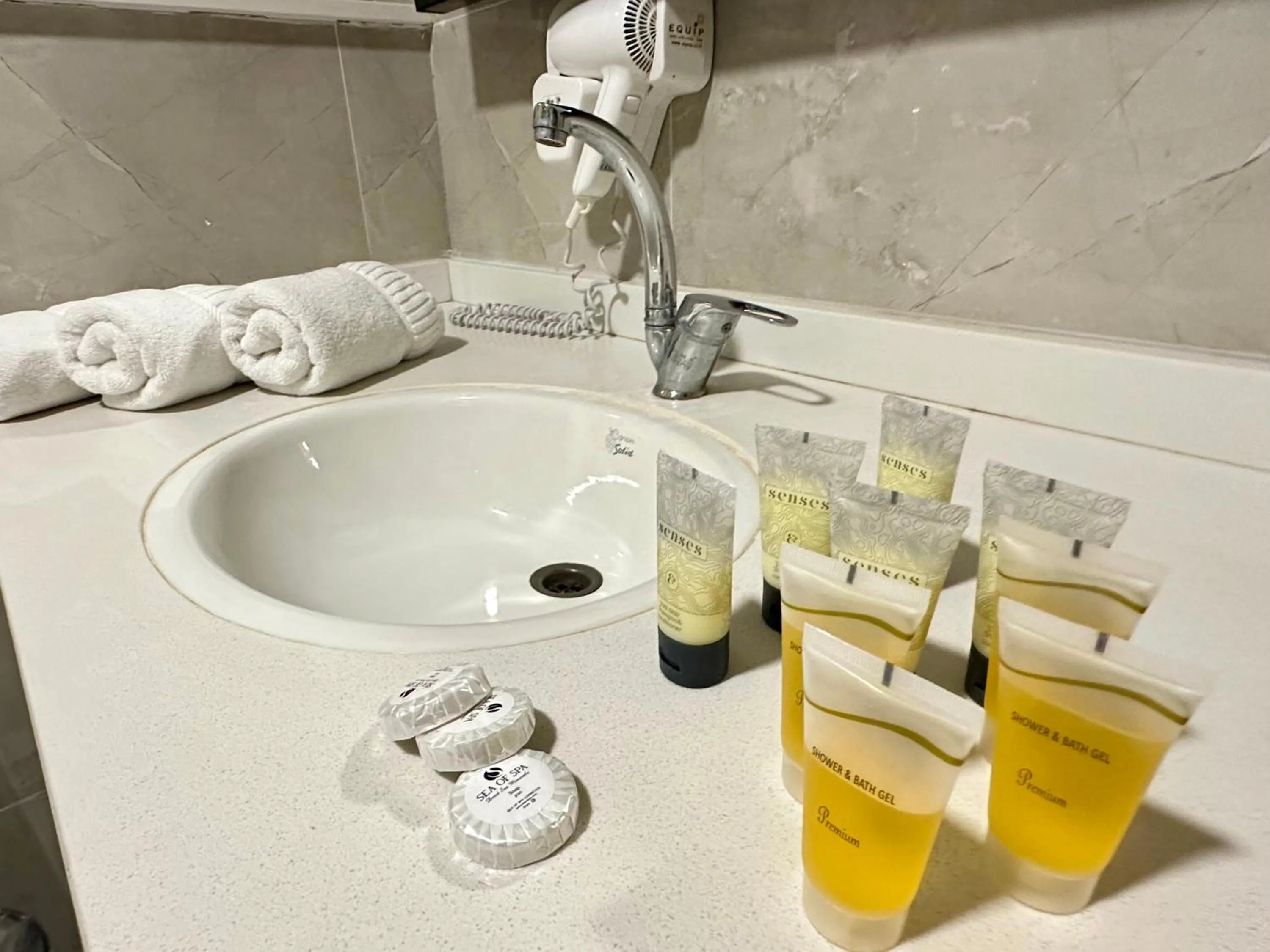 Bathroom in Palestine Plaza Hotel