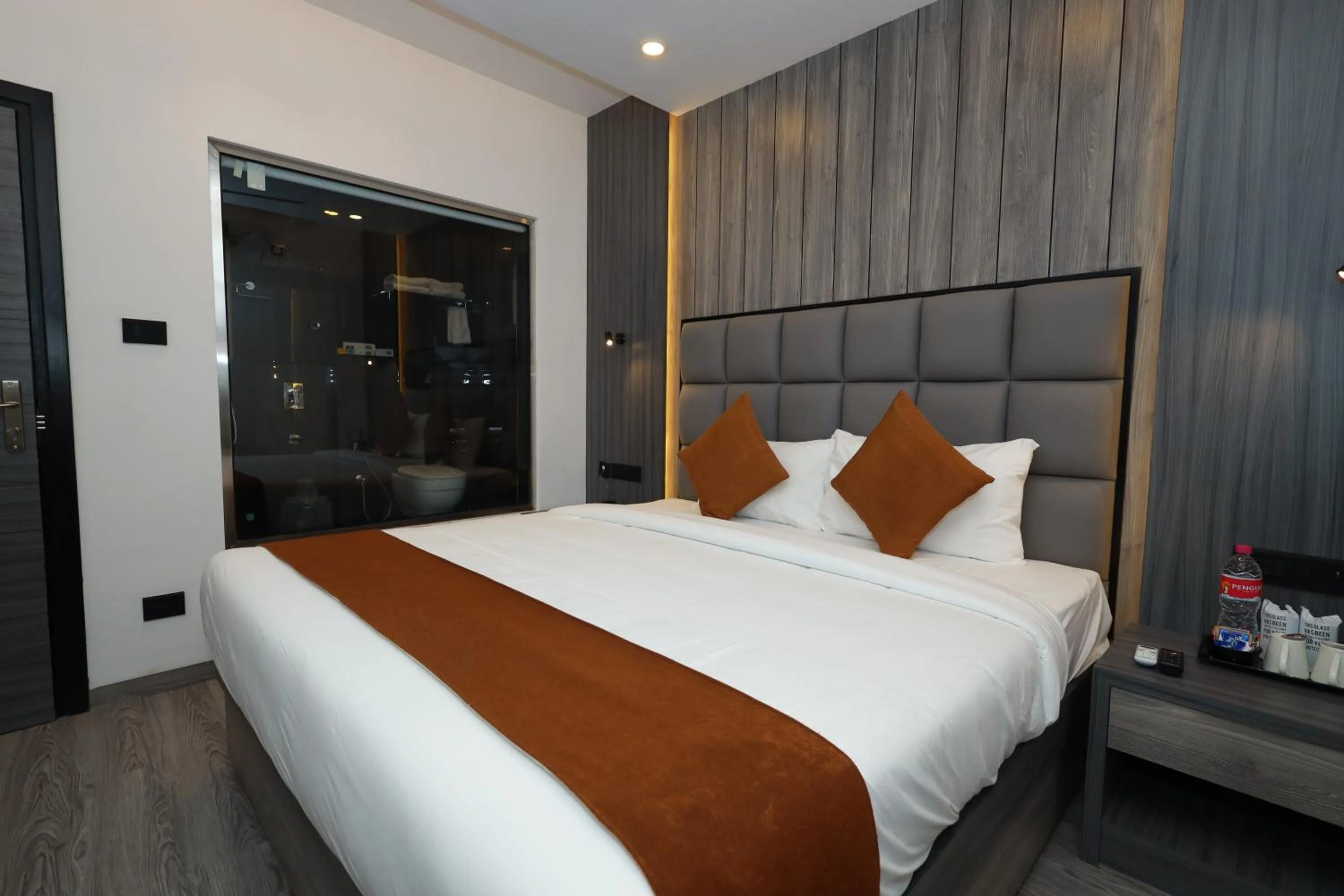 Bed in Goodland Elegance