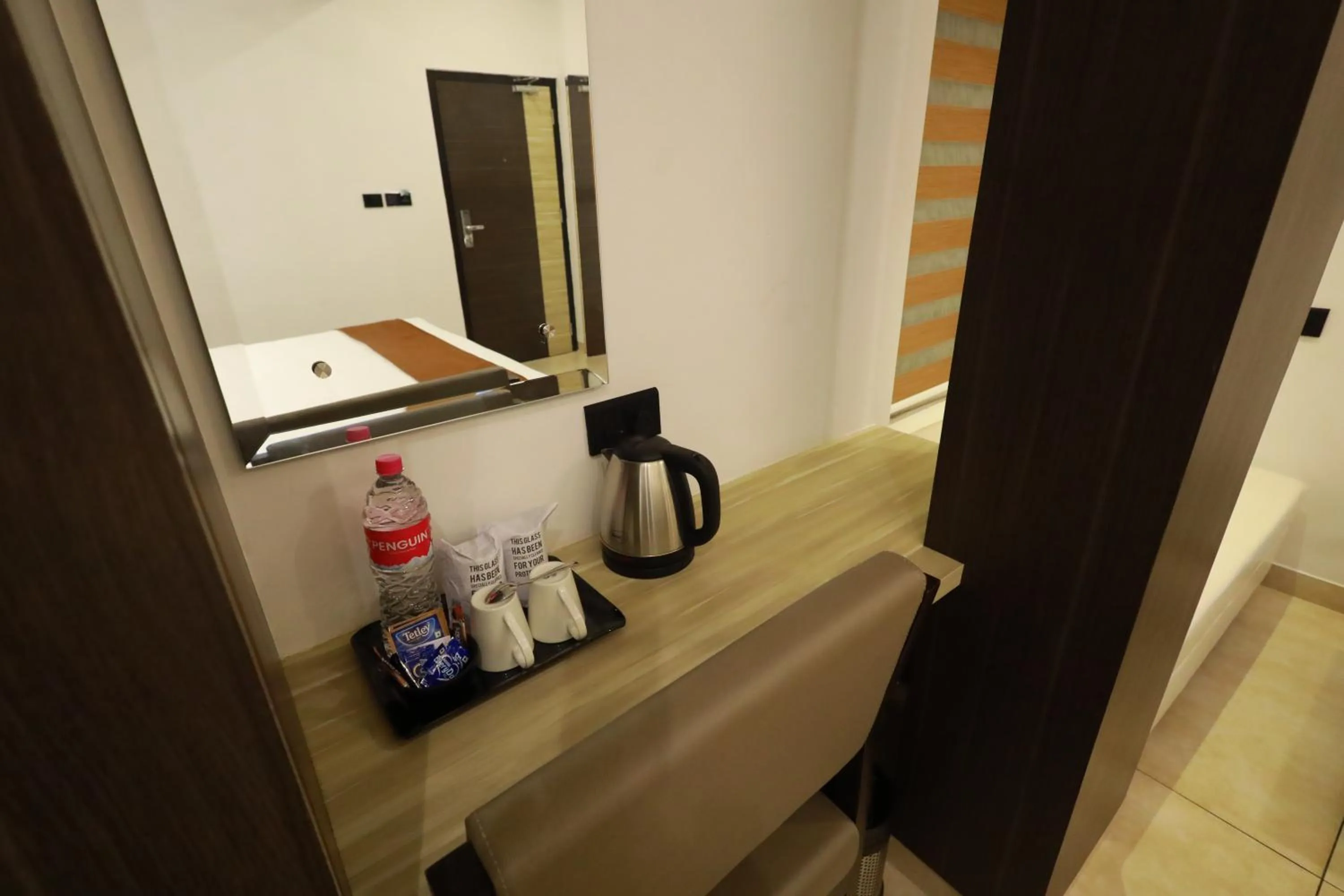 Coffee/tea facilities in Goodland Elegance