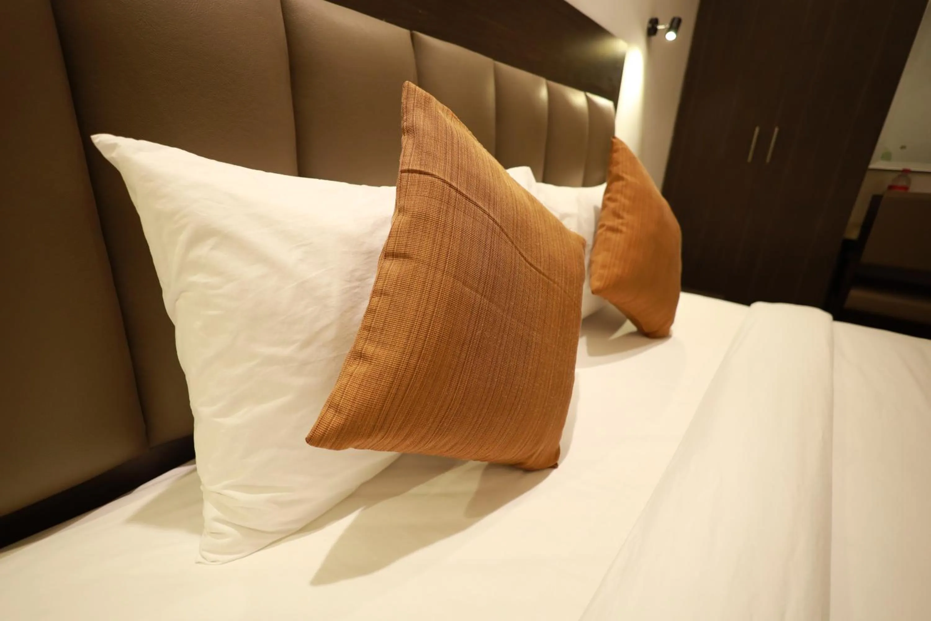 Bed in Goodland Elegance