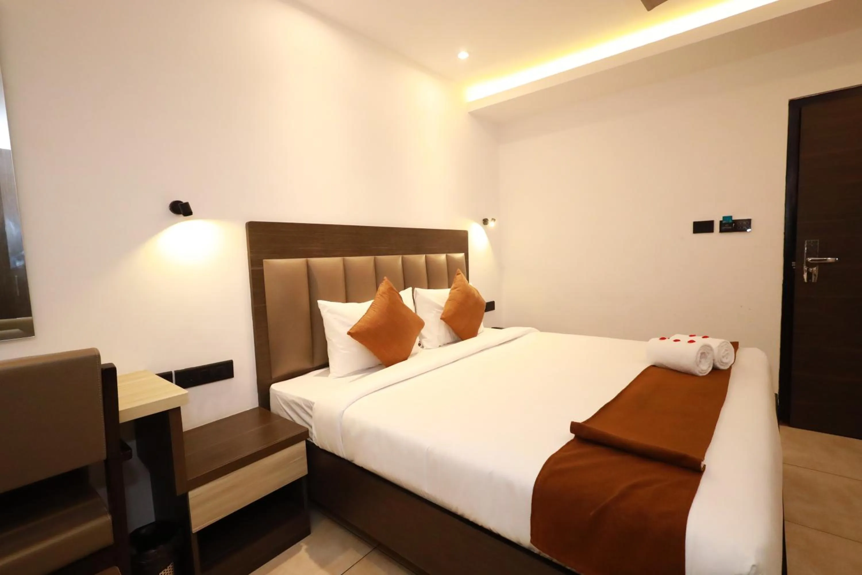 Bed in Goodland Elegance